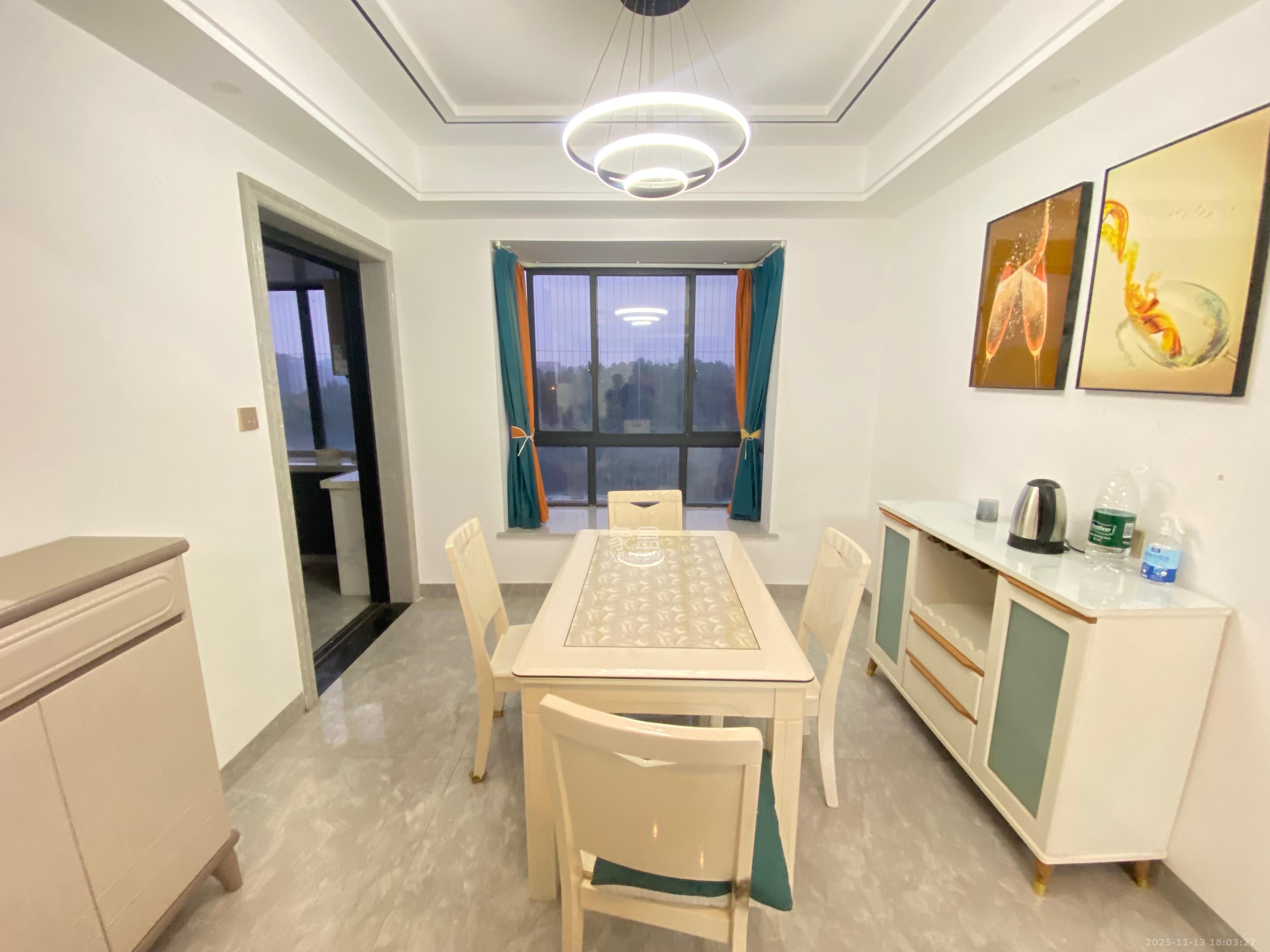 海林馨香雅苑  3室2厅2卫    3000.0元/月室内图