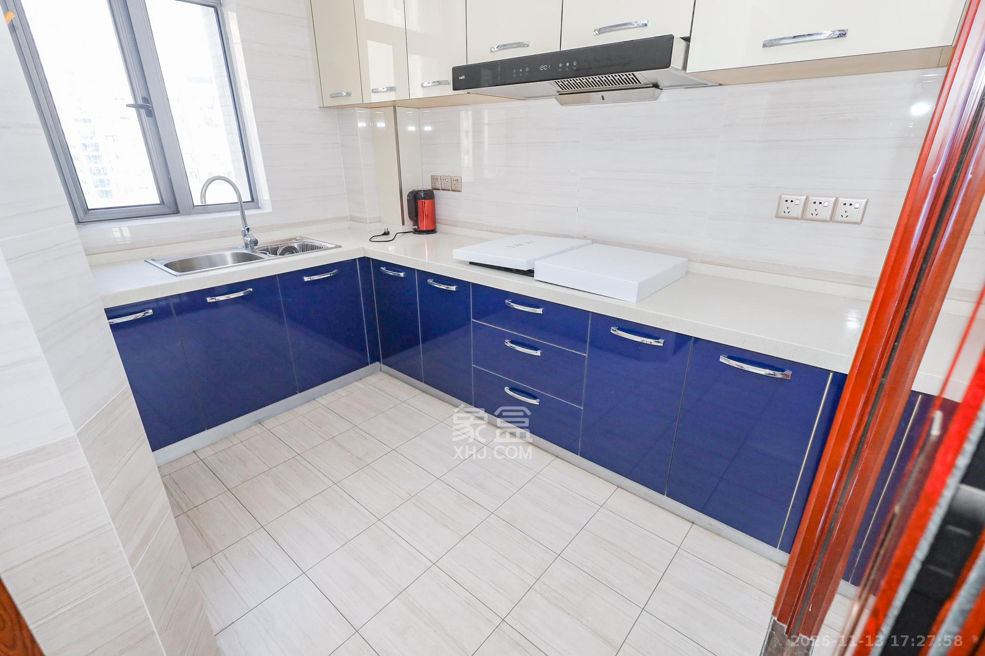 八方小区C区  1室0厅0卫    350.0万厨房