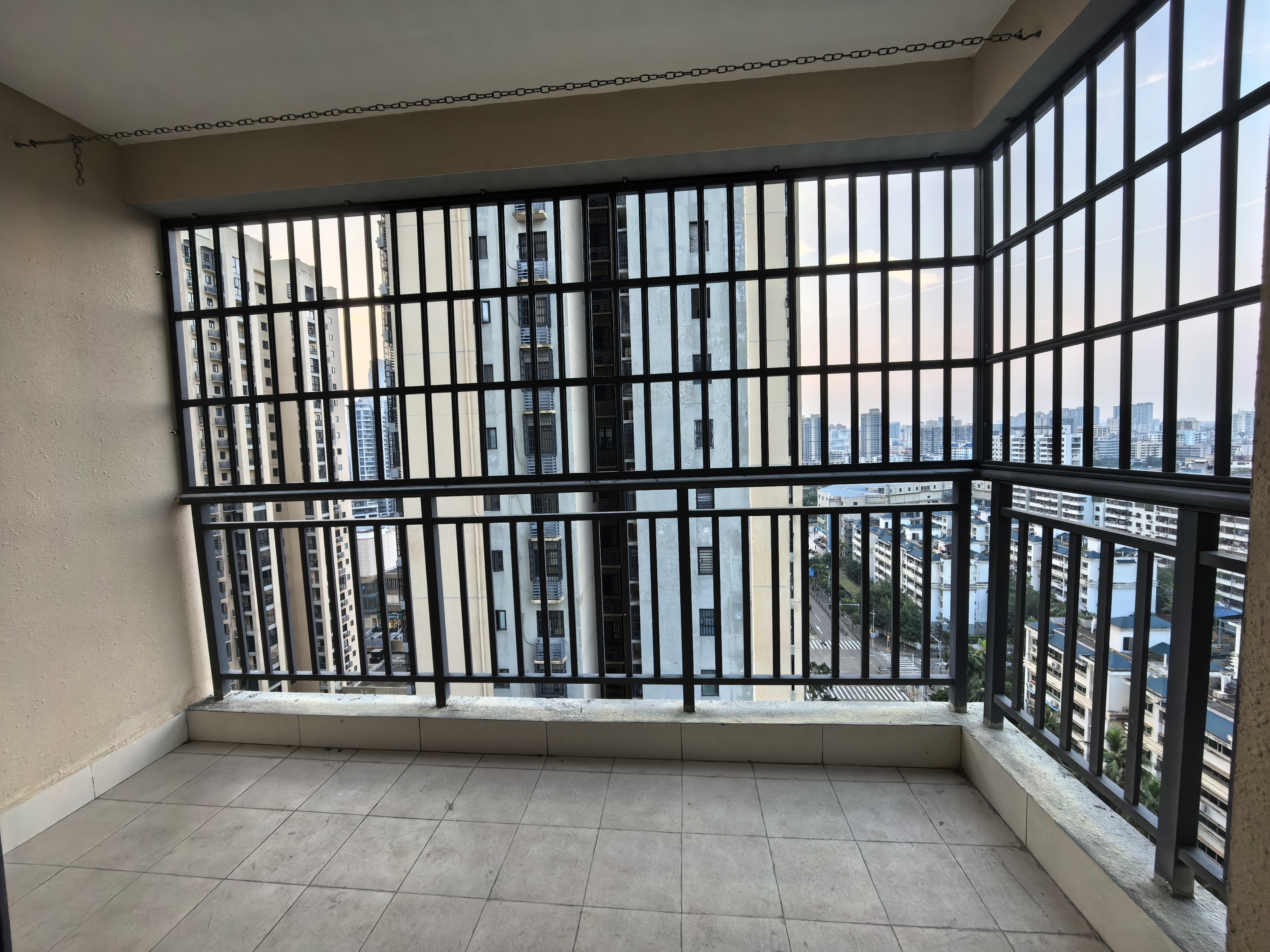 美舍嘉苑二期  3室2厅1卫    2600.0元/月