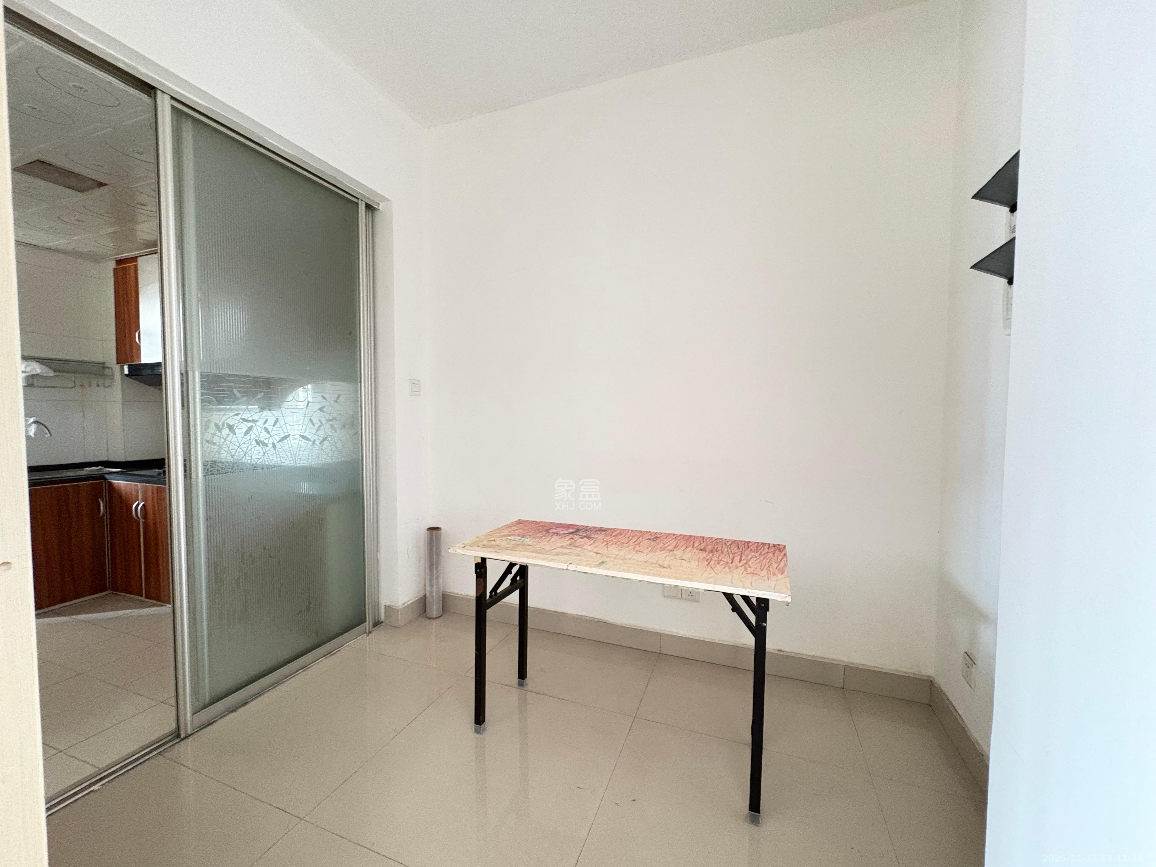 上河国际C区  3室2厅2卫    3000.0元/月室内图