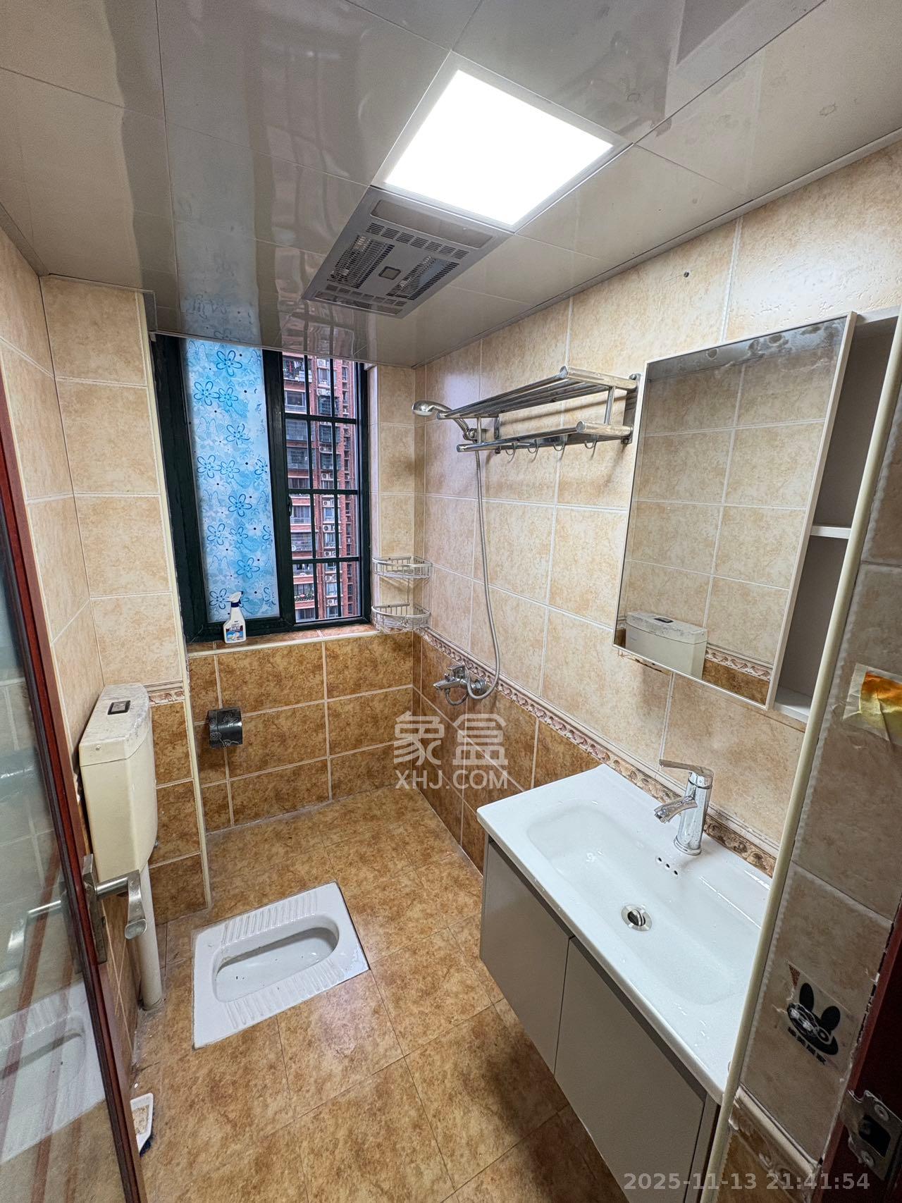 人民新村 1室1厅1卫 1500.0元/月 人民新村 1室1厅1卫 1500.0元/月室内图