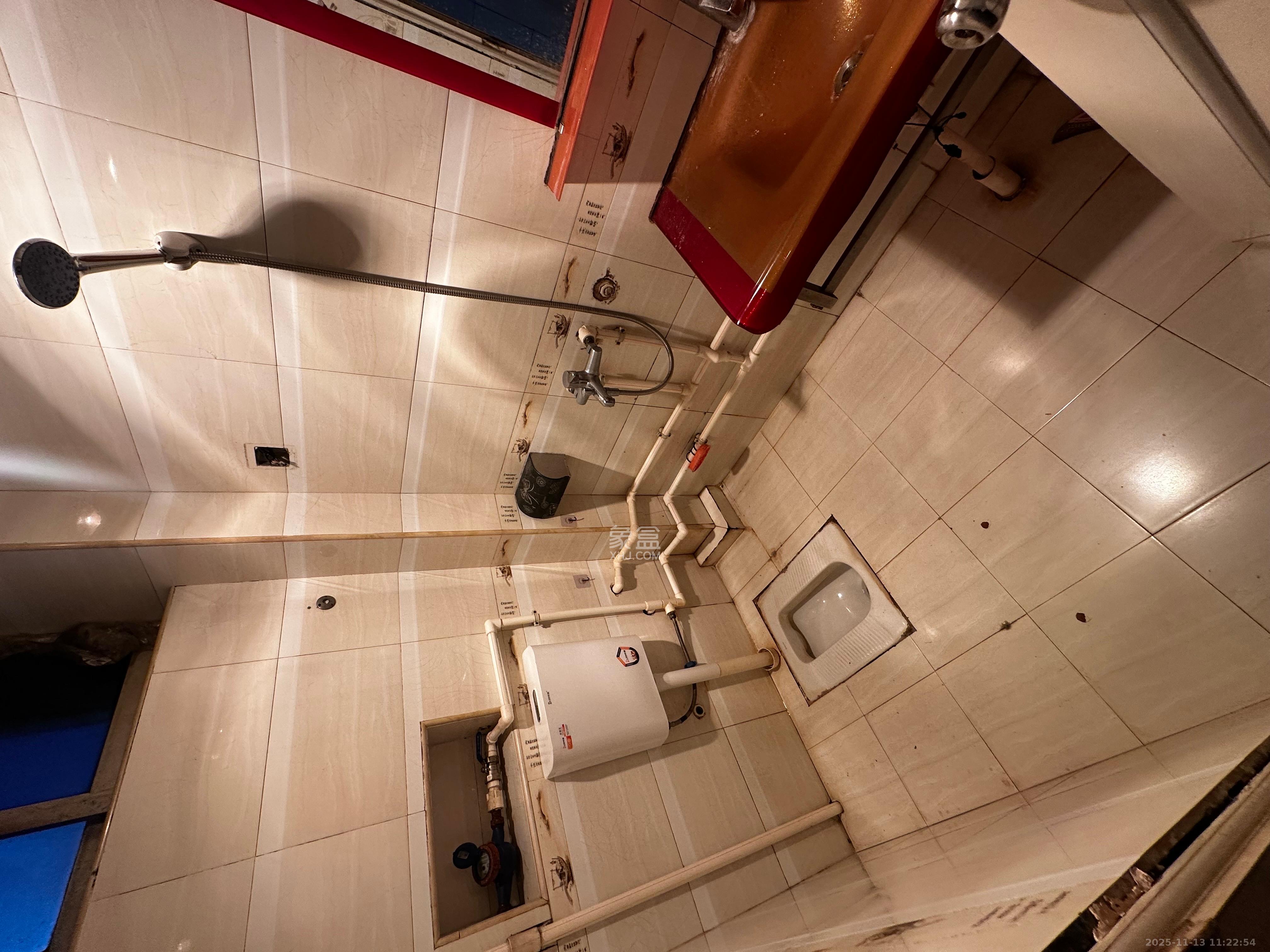 星沙三区  3室2厅1卫    1300.0元/月室内图