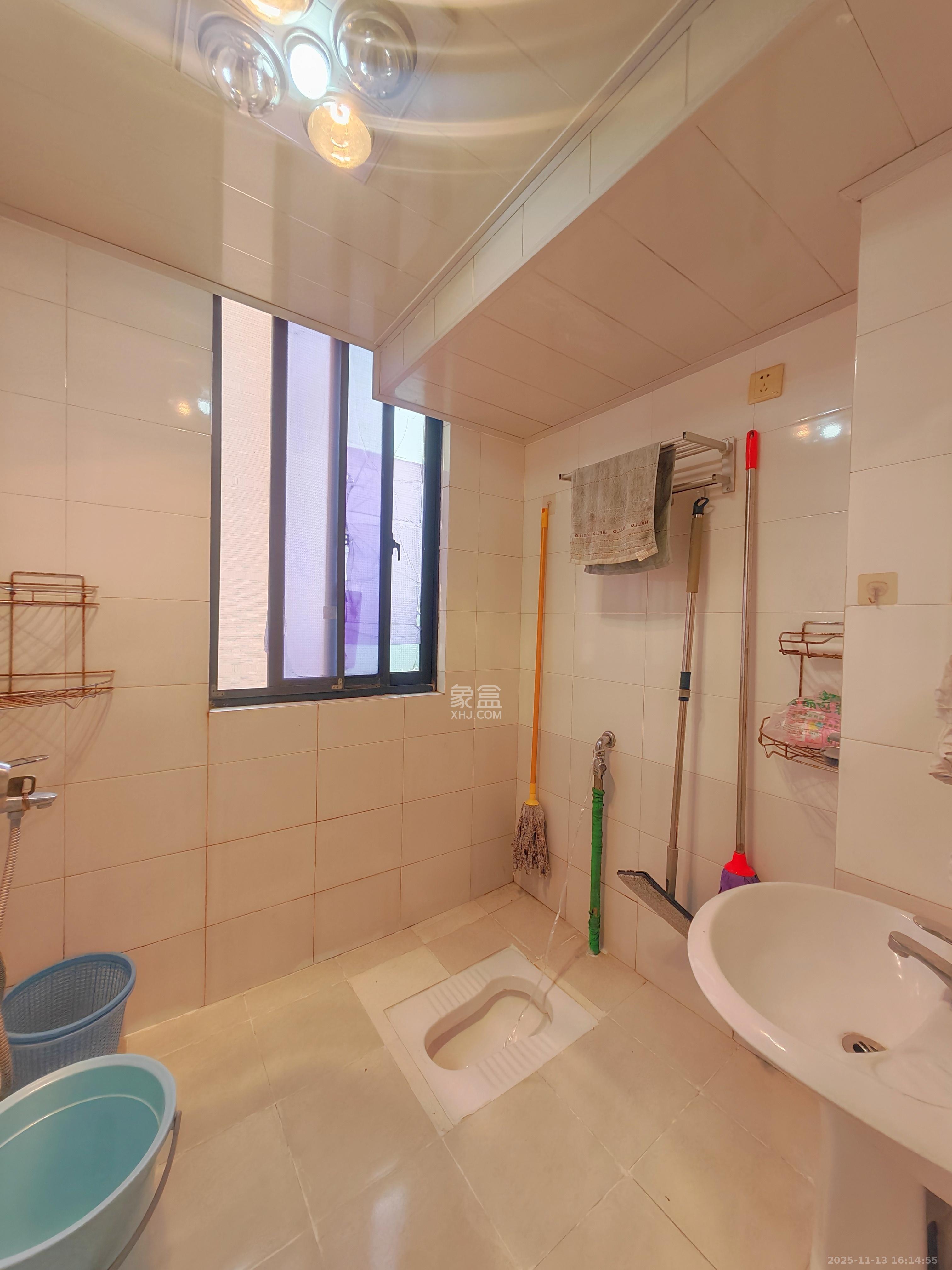 天城泰祥苑  2室1厅1卫    1700.0元/月室内图