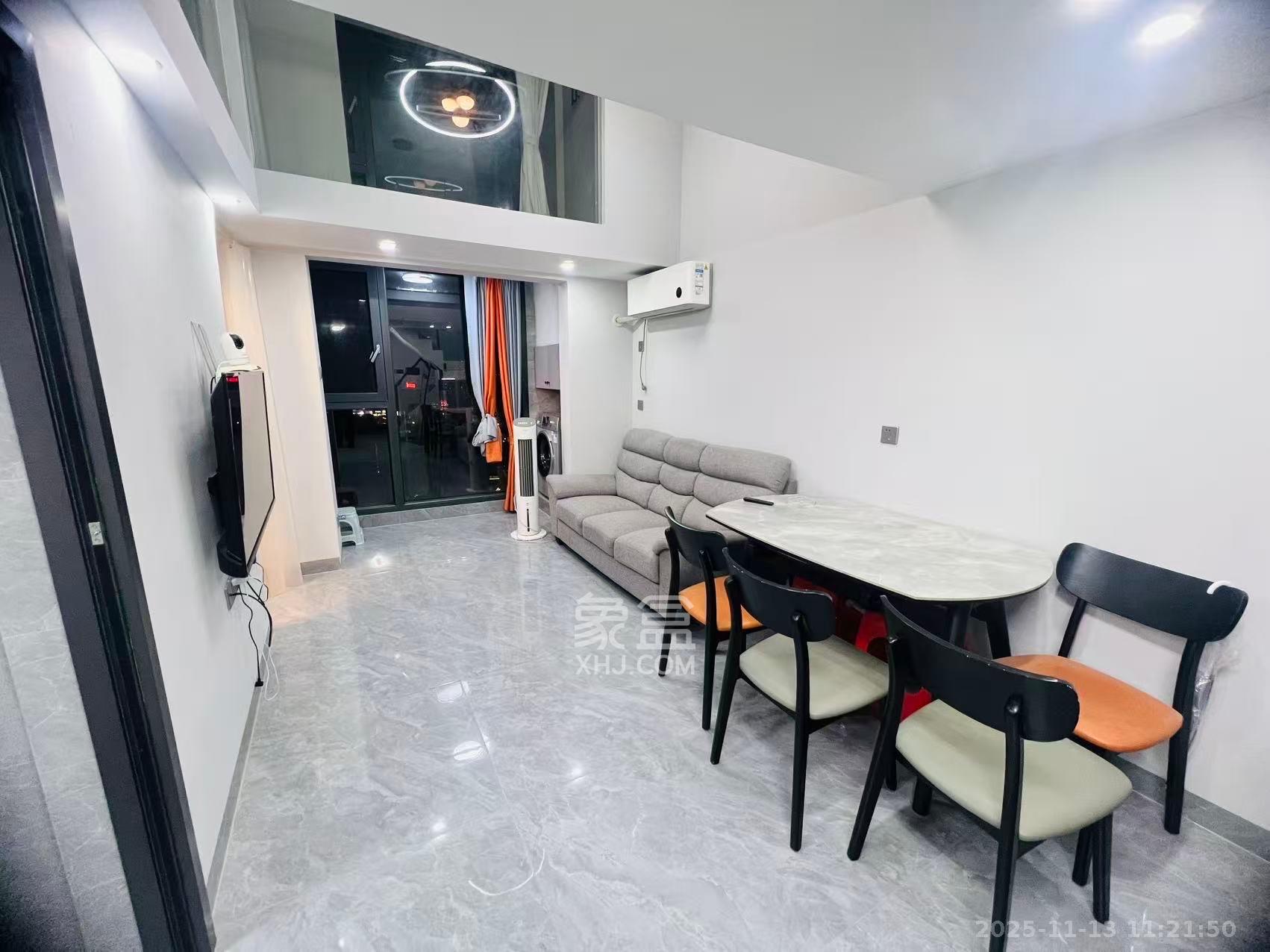 万科金色梦想A区  2室2厅1卫    2500.0元/月室内图