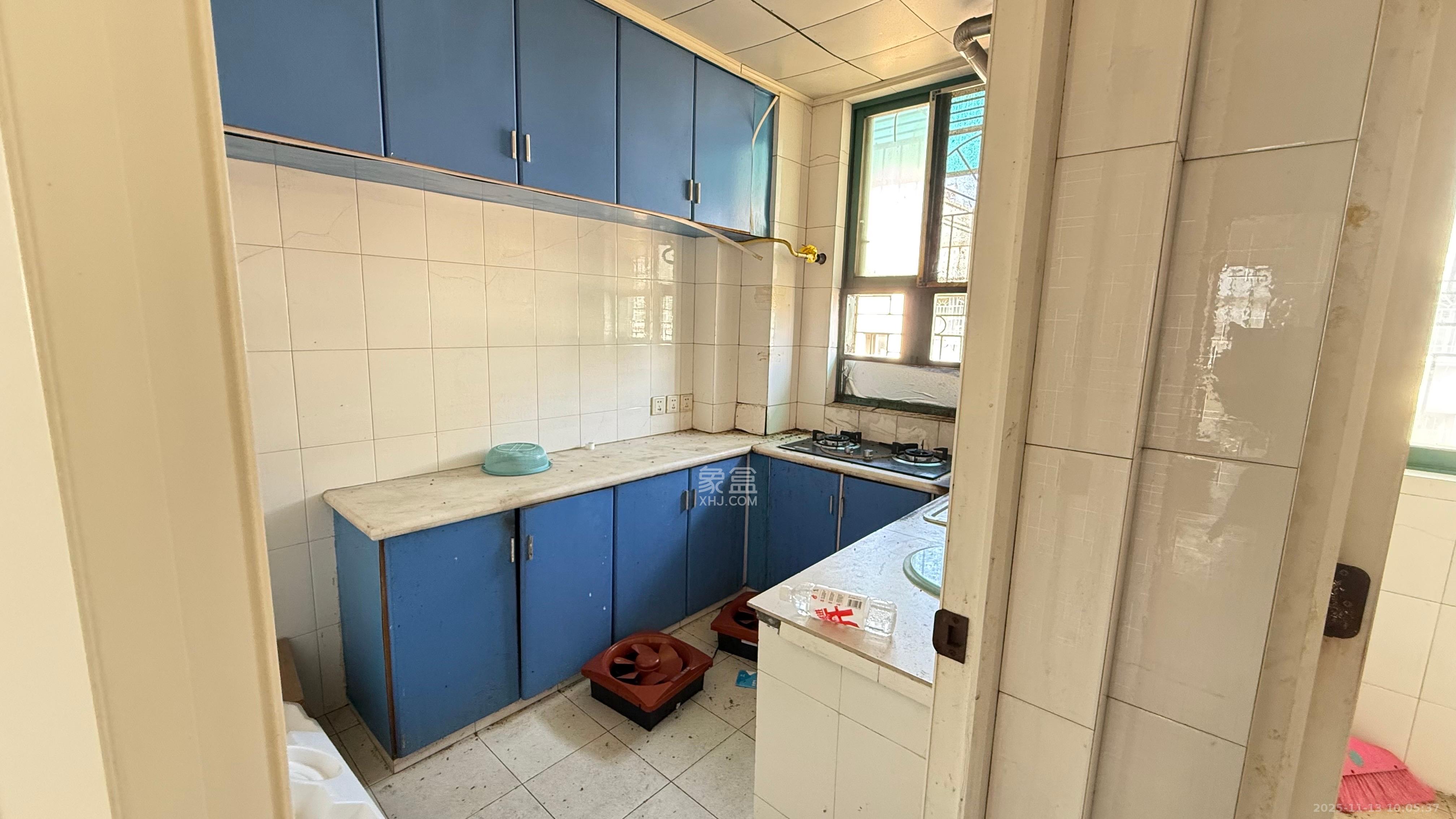 三湘小区  3室2厅1卫    1800.0元/月室内图