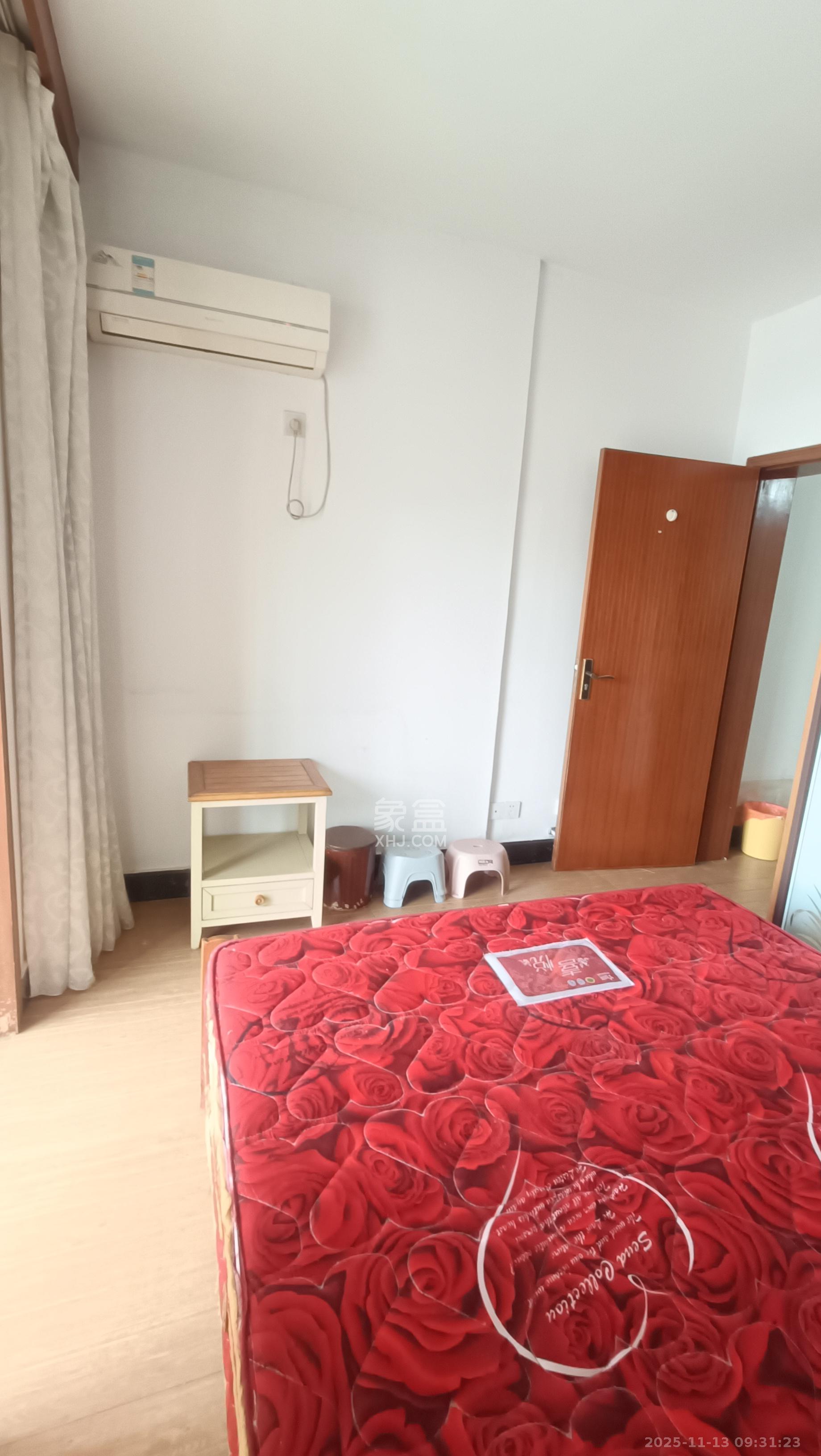 圣力华苑 1室1厅1卫 1000.0元/月 圣力华苑 1室1厅1卫 1000.0元/月室内图