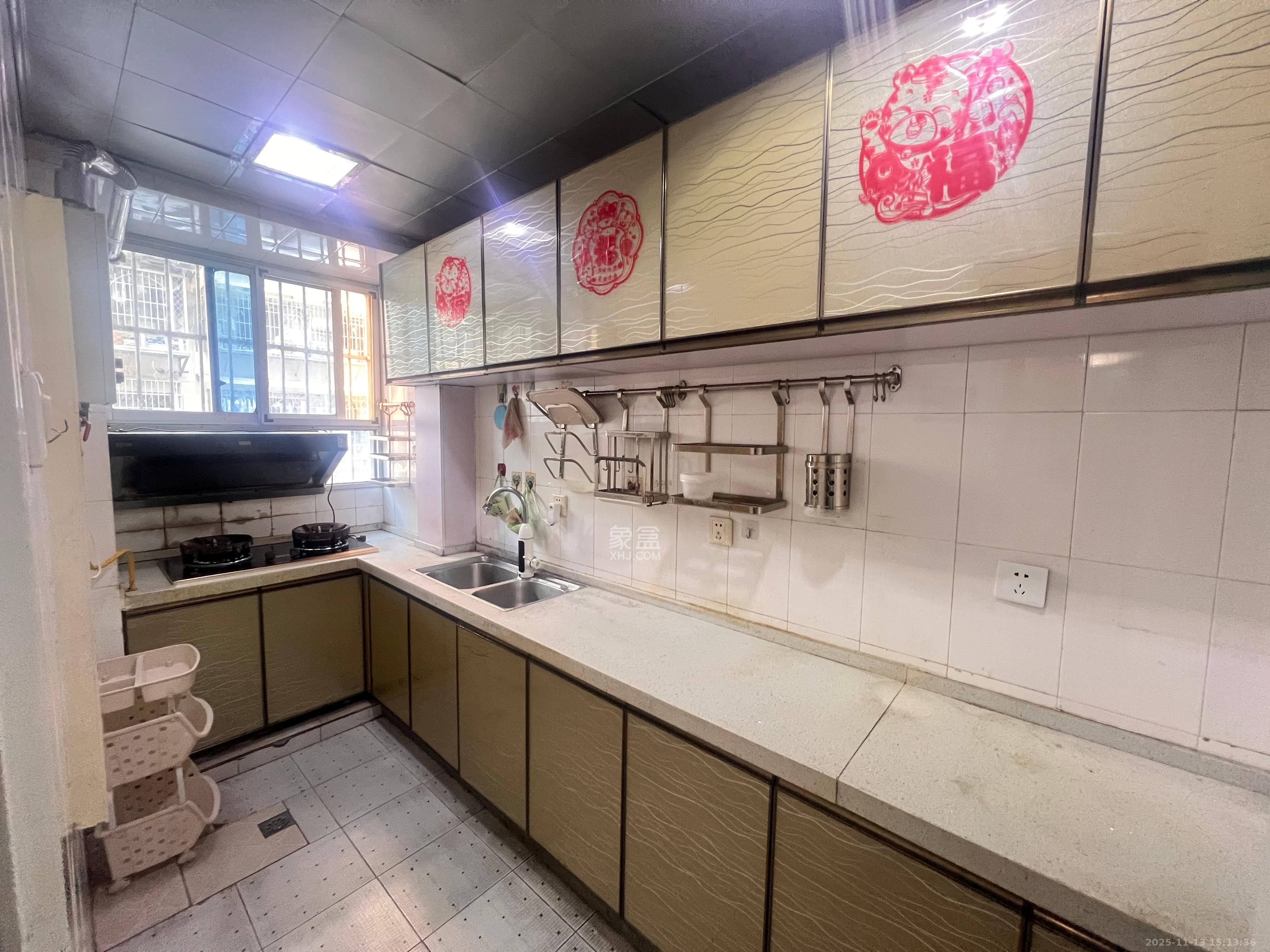 金三角花园 2室2厅1卫 2000.0元/月 金三角花园 2室2厅1卫 2000.0元/月室内图