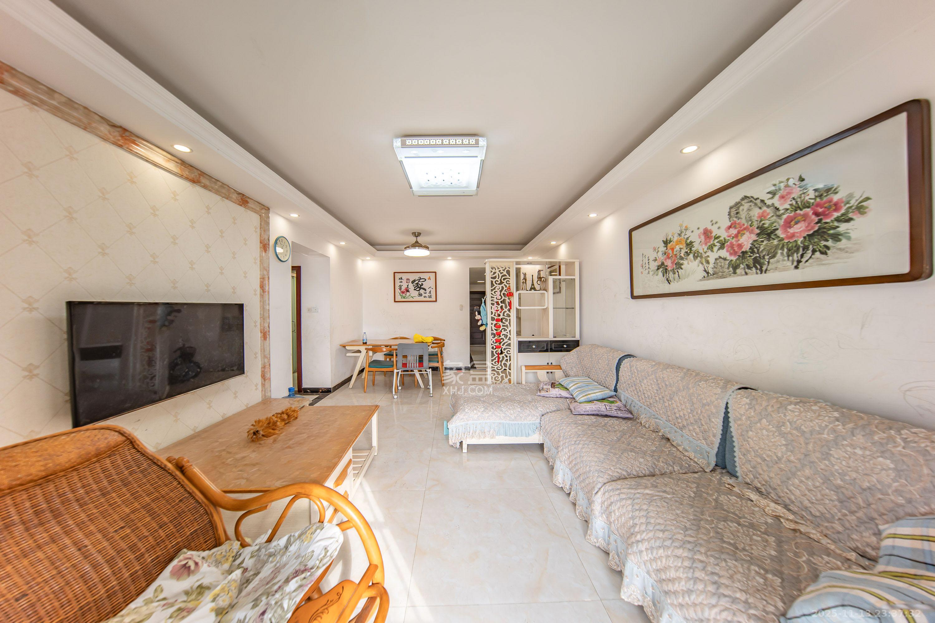 米兰春天  3室2厅1卫    70.0万