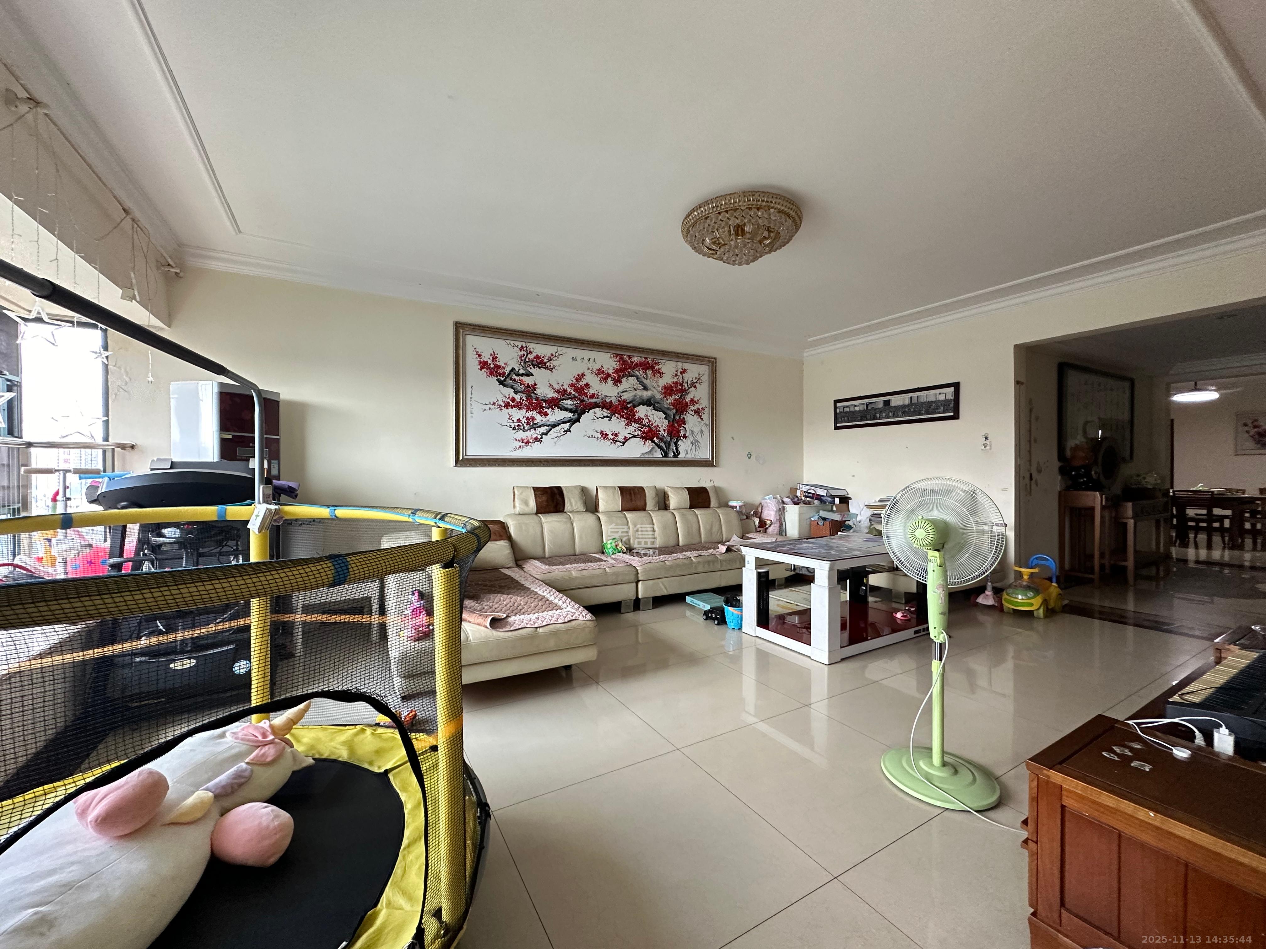 恒大名都  4室2厅2卫    3400.0元/月室内图