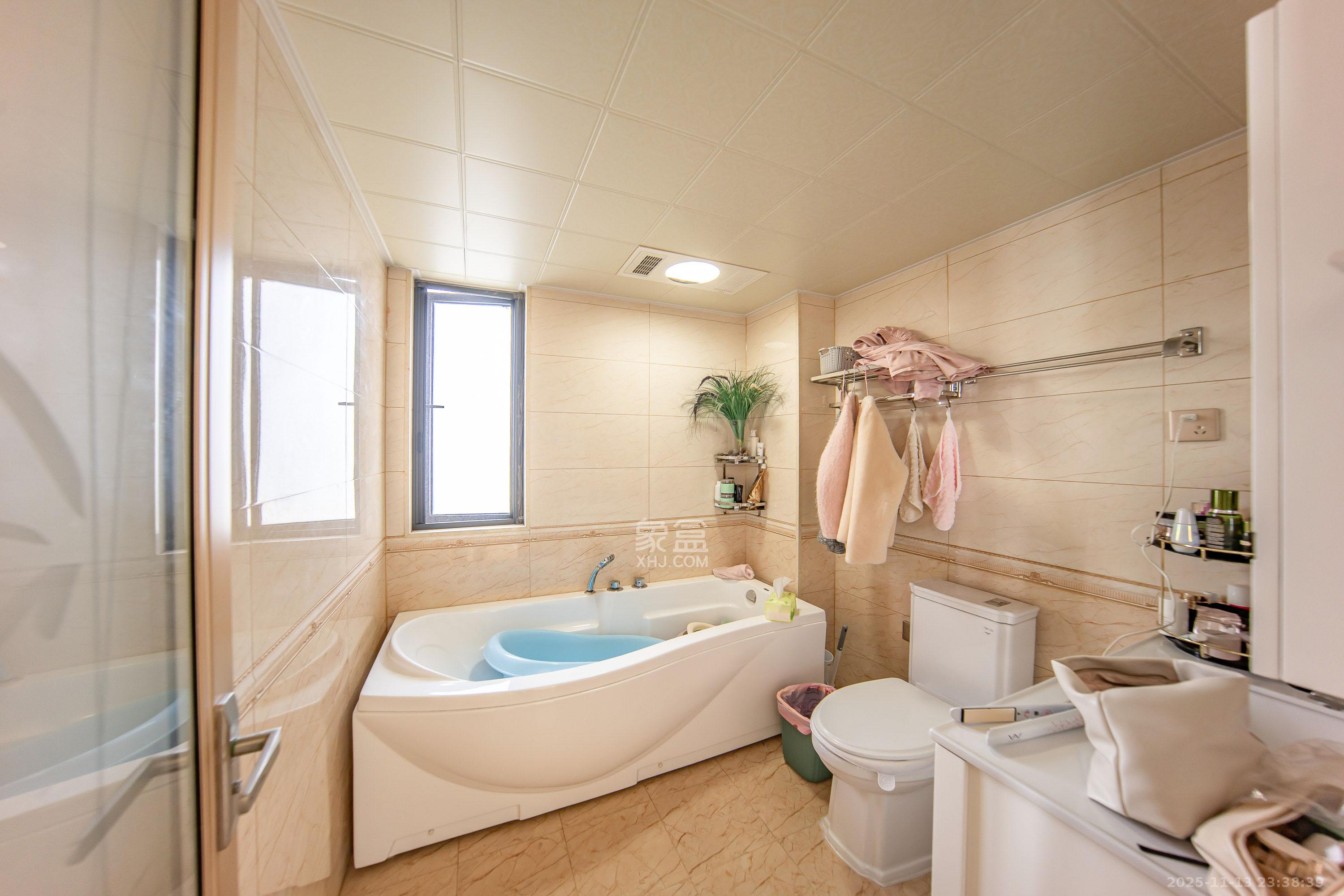 兰亭湾畔 3室2厅2卫 150.0万 兰亭湾畔 3室2厅2卫 150.0万卫生间