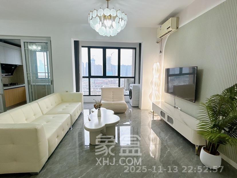 复地崑玉国际一期  1室2厅1卫    4800.0元/月室内图