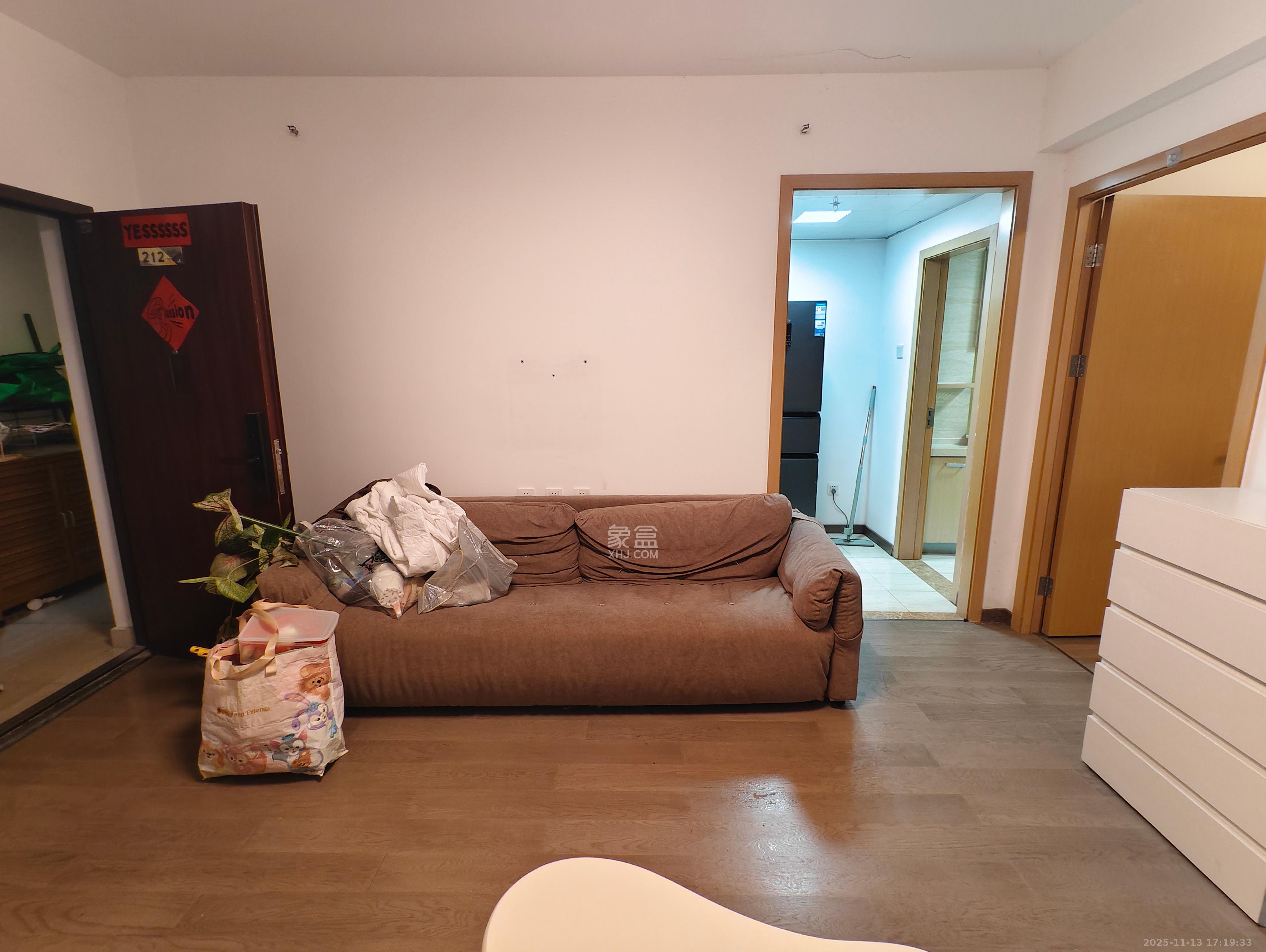 北辰三角洲E3区  1室1厅1卫    2700.0元/月室内图