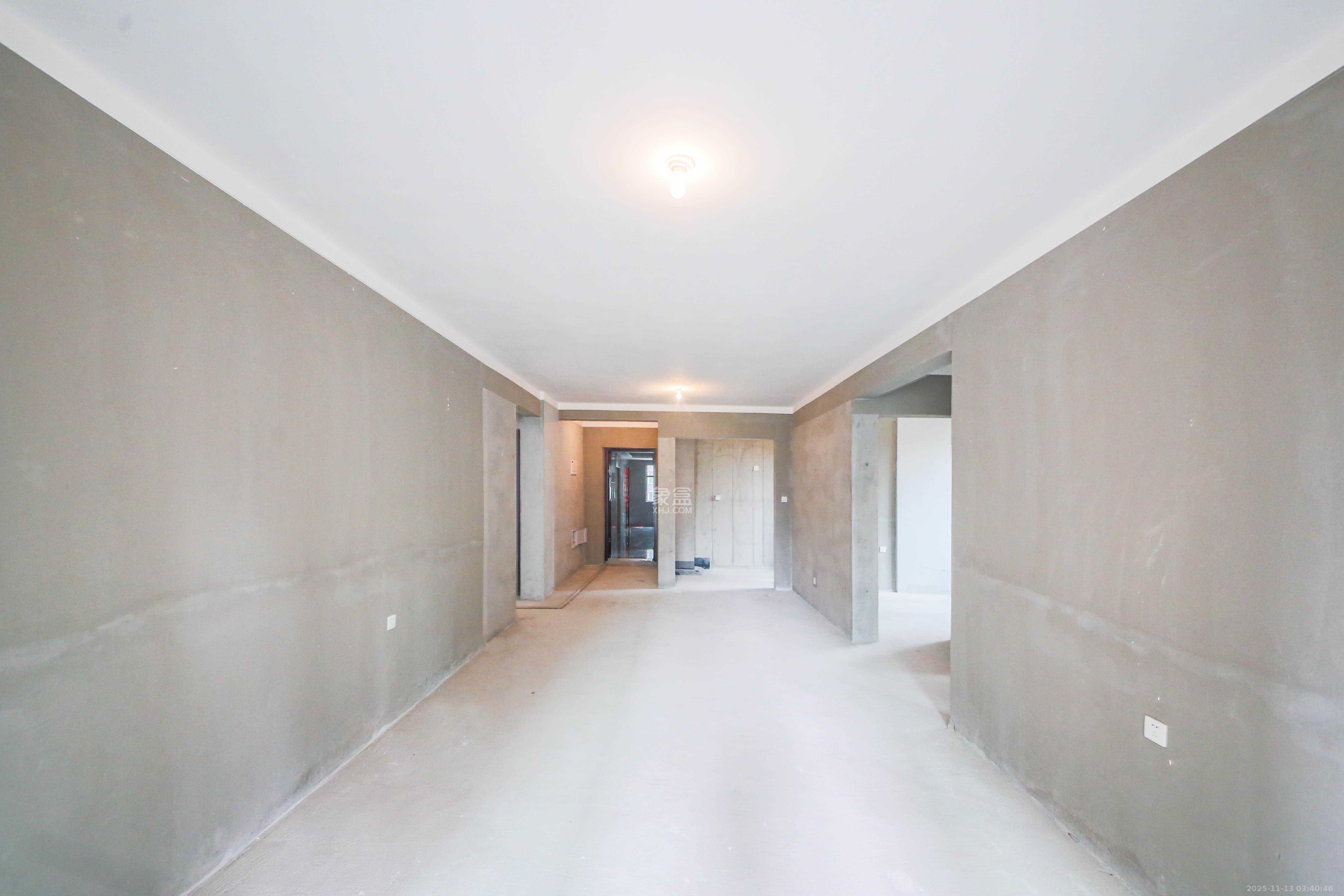 中建钰和城 4室2厅2卫 168.0万 中建钰和城 4室2厅2卫 168.0万客厅