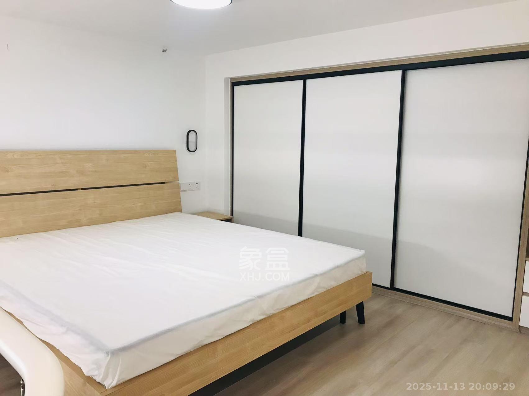 荣盛花语书苑  1室1厅1卫    2000.0元/月