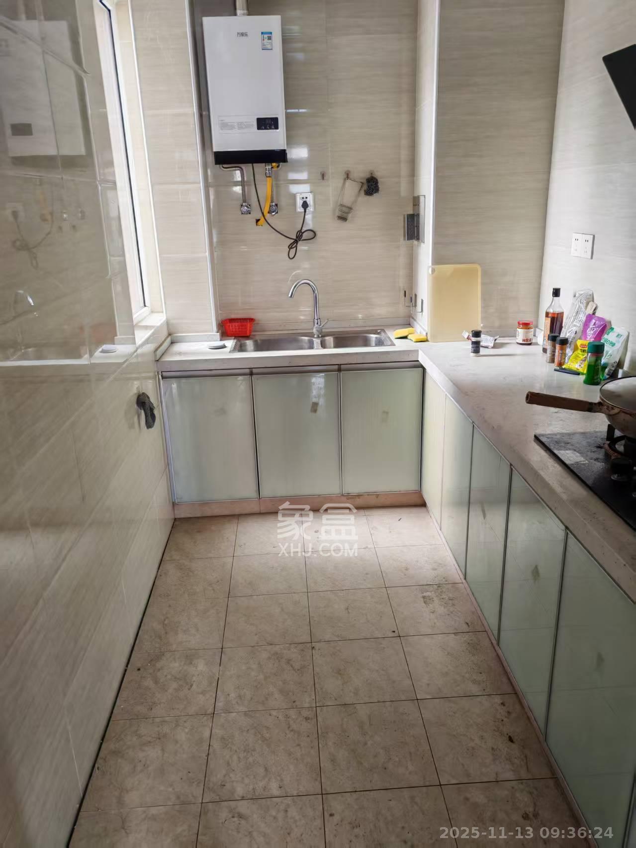 凯乐国际城  2室2厅1卫    2200.0元/月室内图