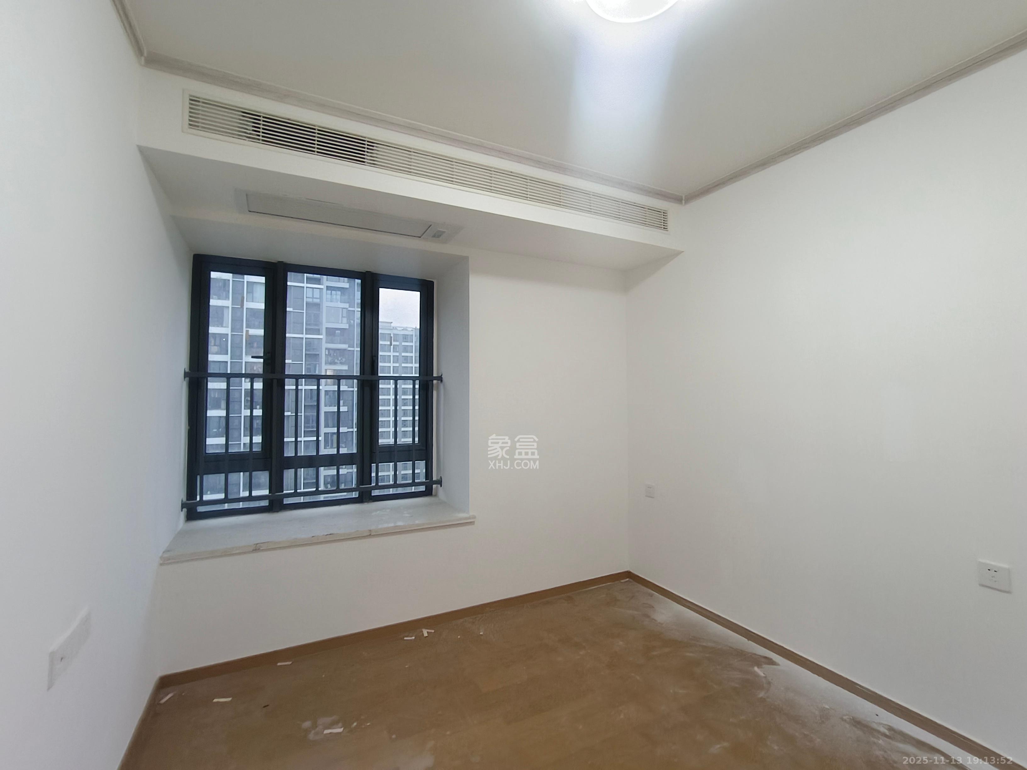 清控湖山雅居南区  3室2厅2卫    2700.0元/月室内图