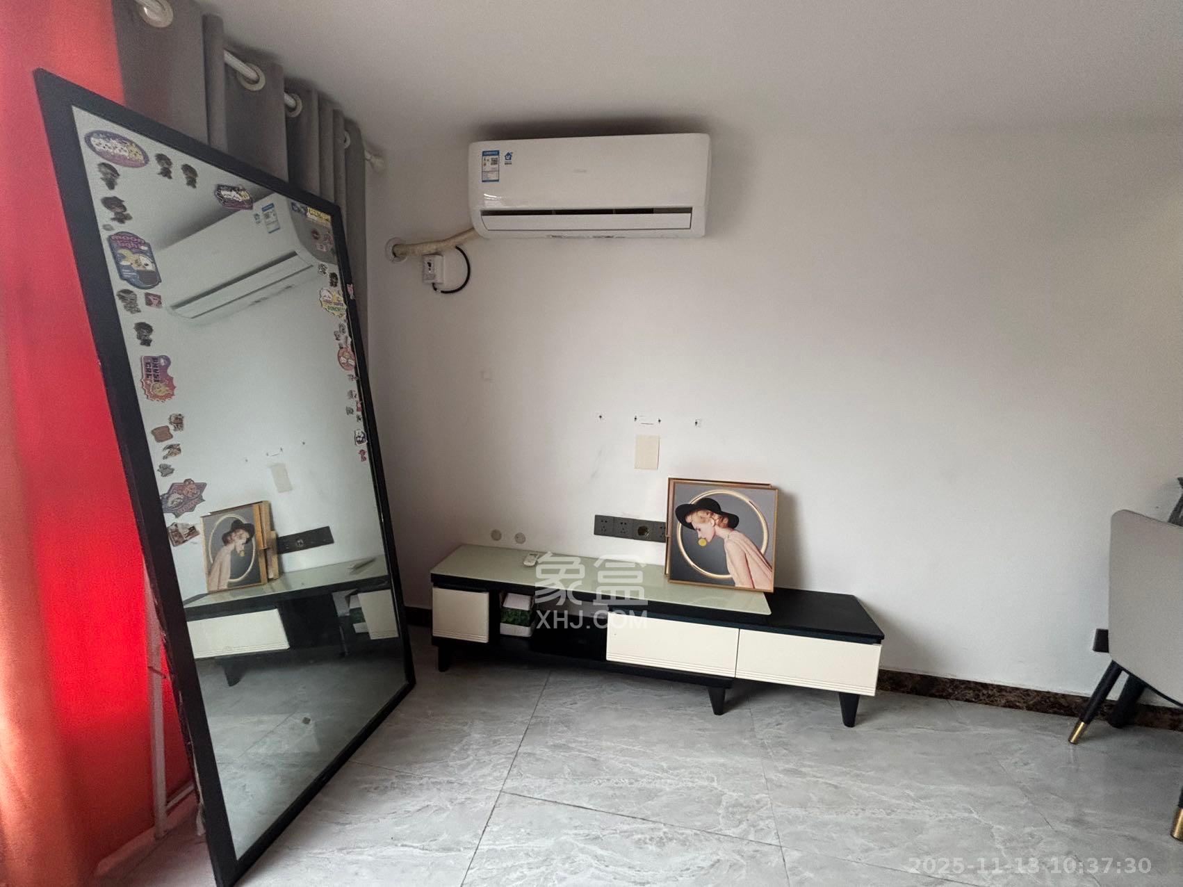 荣盛花语书苑 1室0厅0卫 2200.0元/月 荣盛花语书苑 1室0厅0卫 2200.0元/月室内图