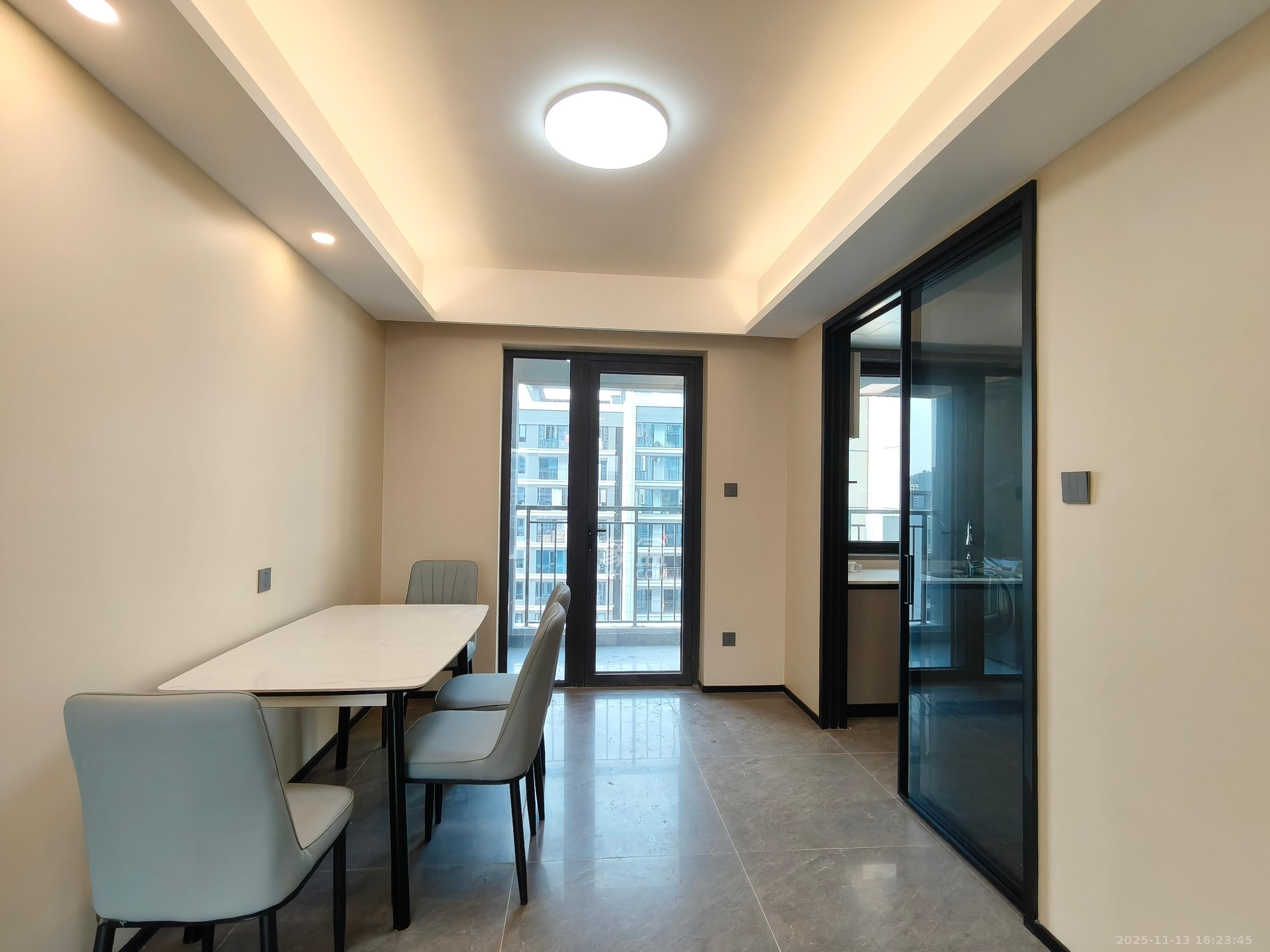 万科森林公园  4室2厅2卫    4000.0元/月室内图