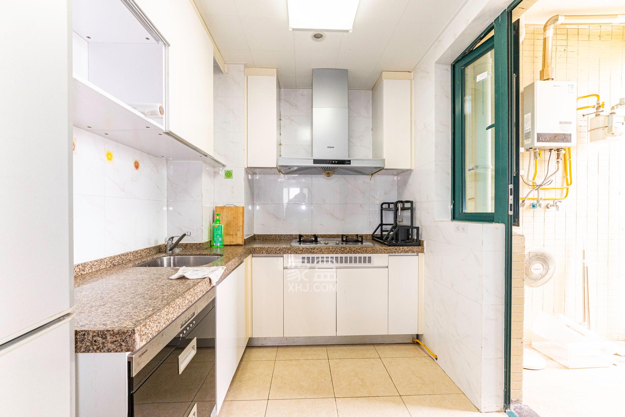 恒大雅苑  1室0厅0卫    72.0万厨房