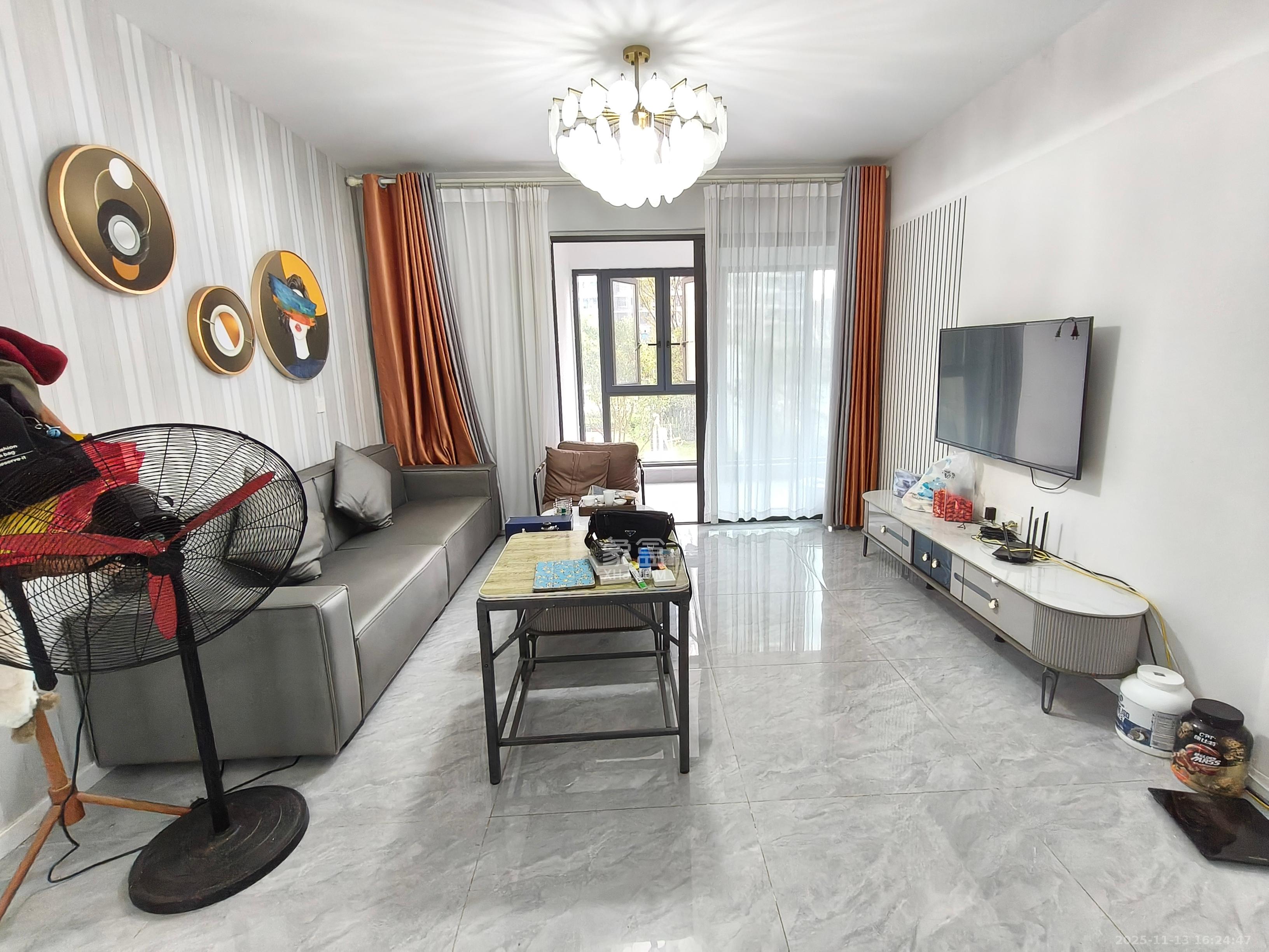 德奥悦东方  4室2厅2卫    4000.0元/月