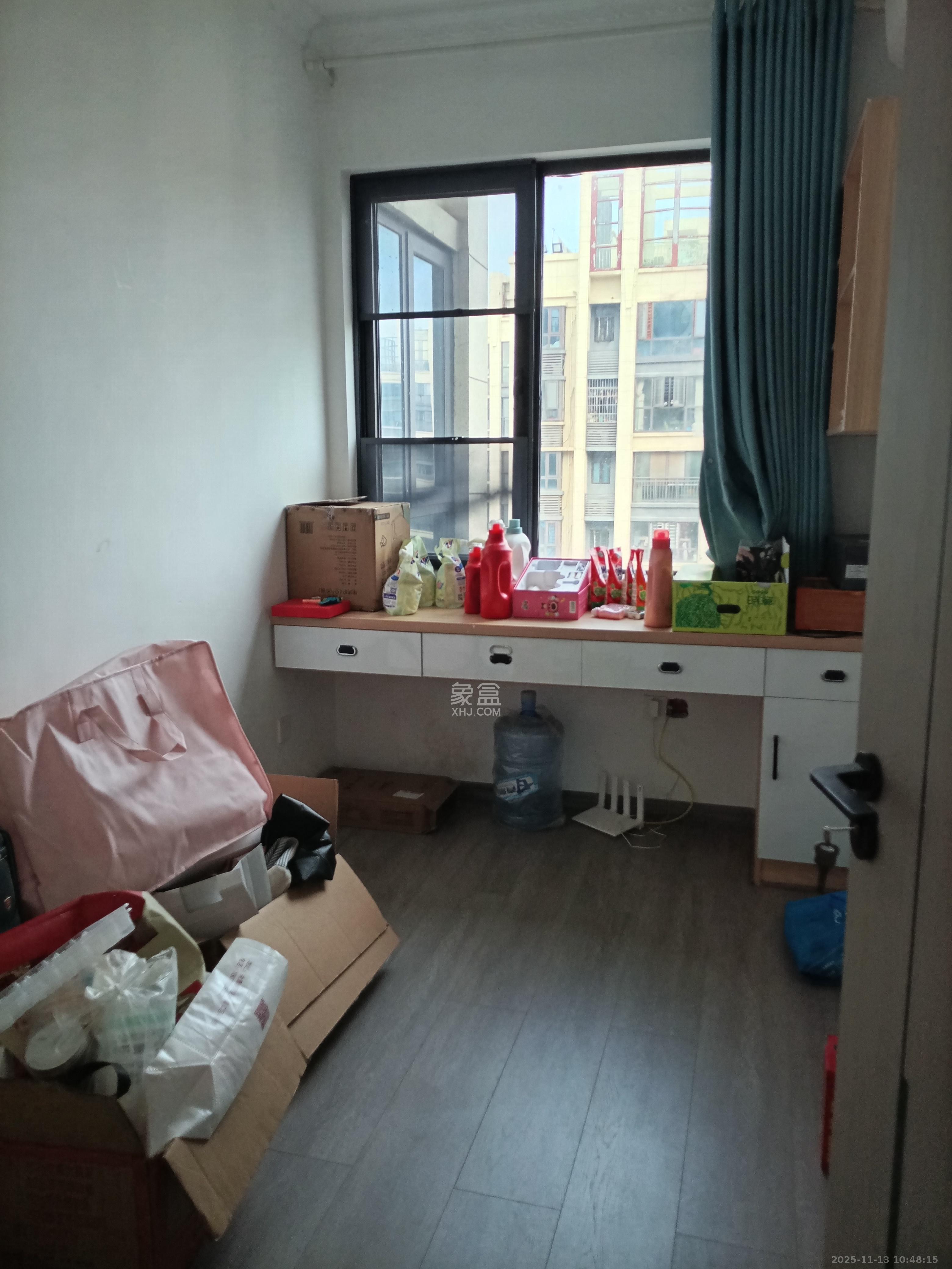 财汇新天地（财汇商务广场）  4室2厅2卫    2500.0元/月室内图