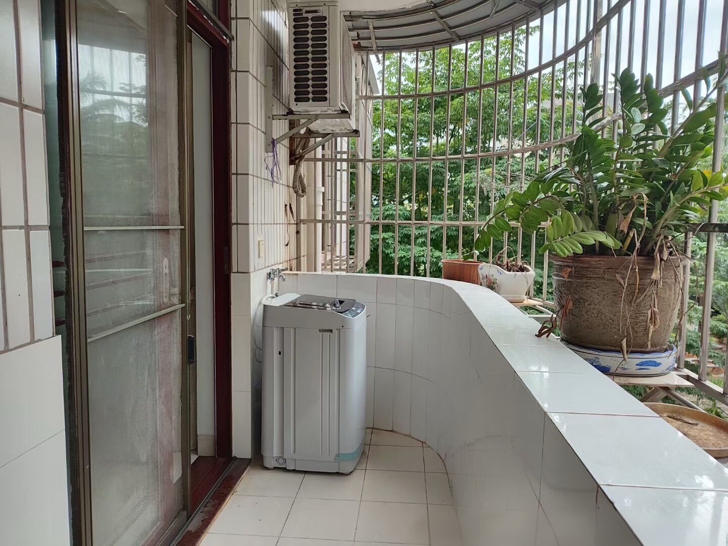 三立公寓小区 3室1厅1卫 2300.0元/月 三立公寓小区 3室1厅1卫 2300.0元/月室内图