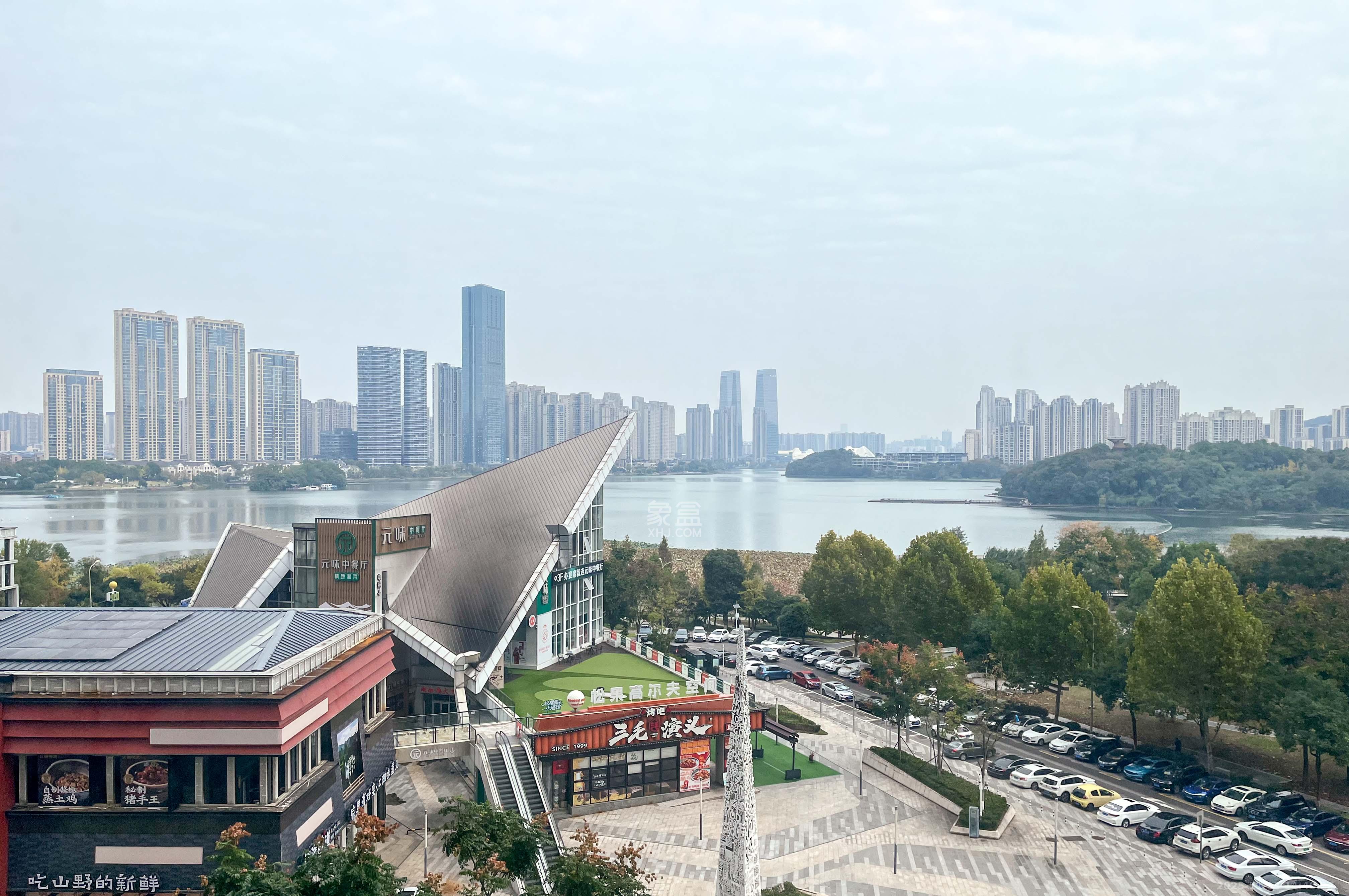 卓越浅水湾 4室2厅2卫 270.0万 卓越浅水湾 4室2厅2卫 270.0万其他