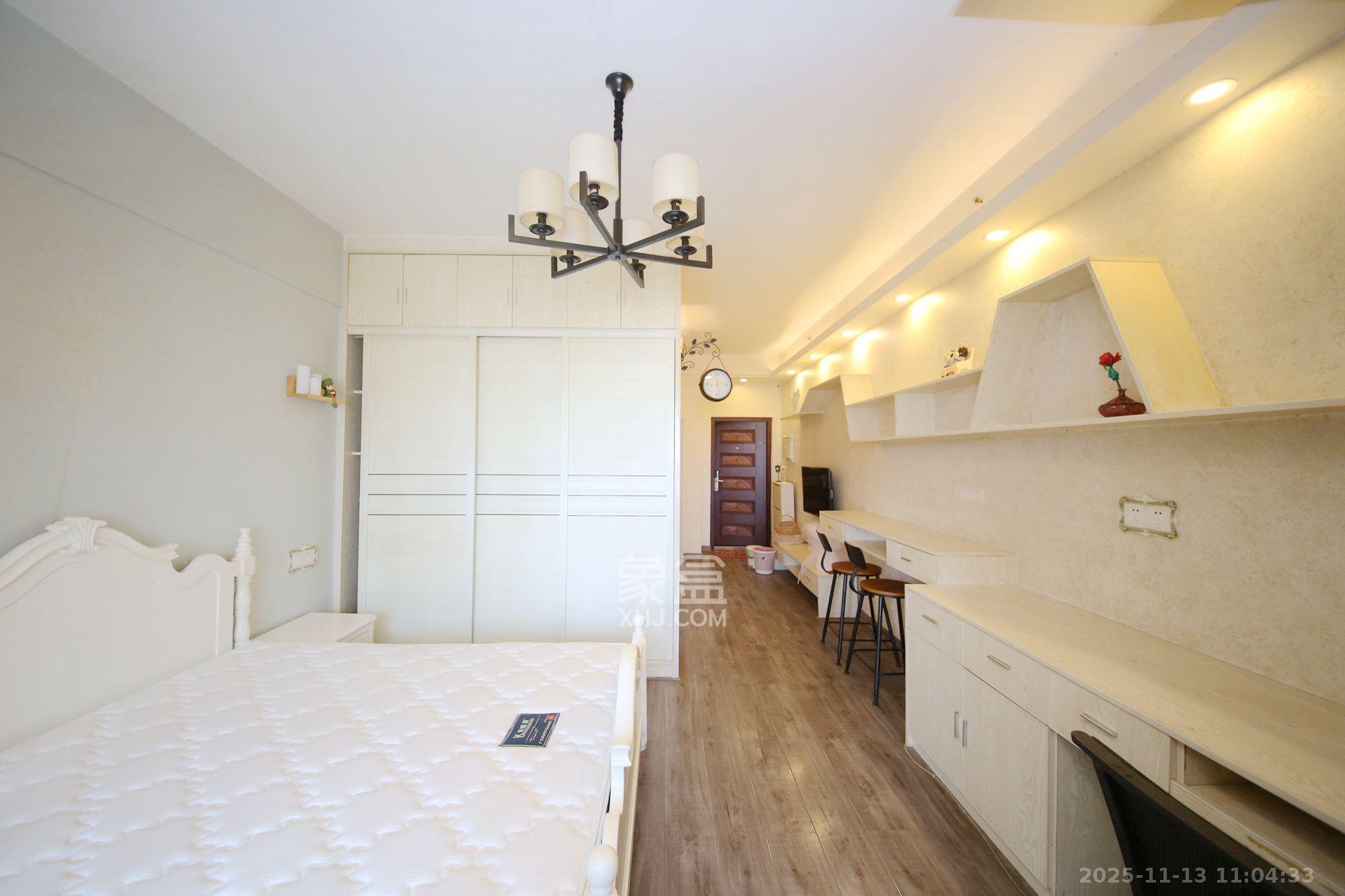 上城金都  1室1厅1卫    2500.0元/月室内图