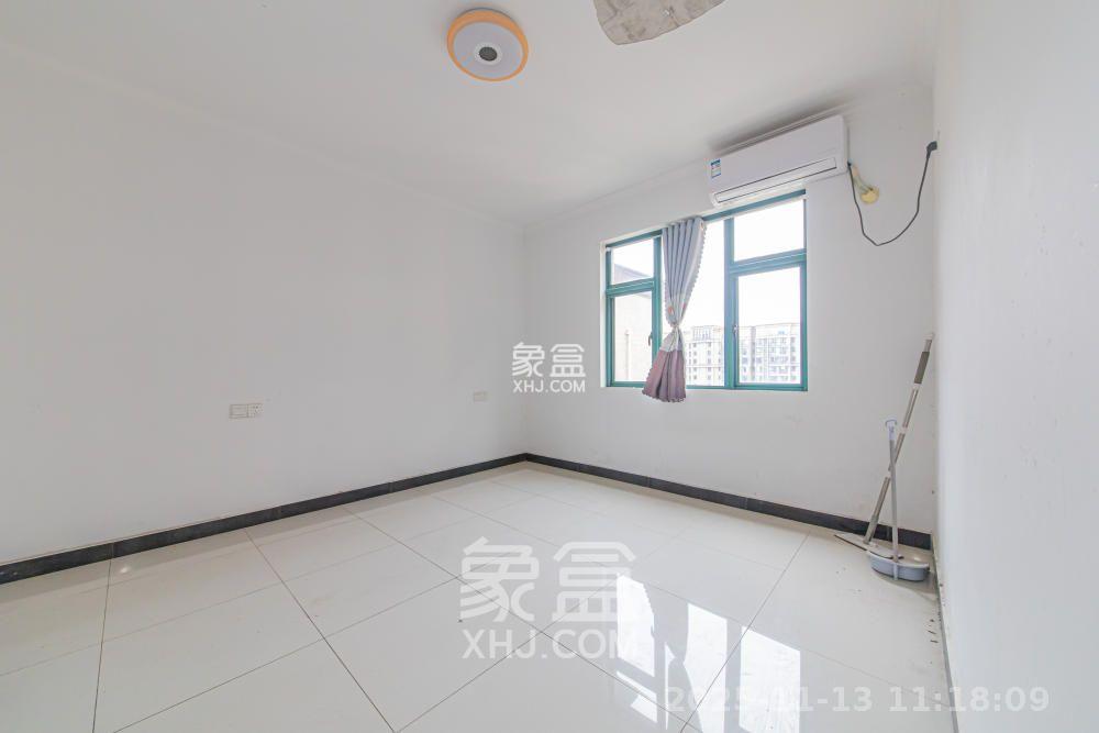 克拉美丽山庄（晟领国际）  3室2厅2卫    2000.0元/月室内图