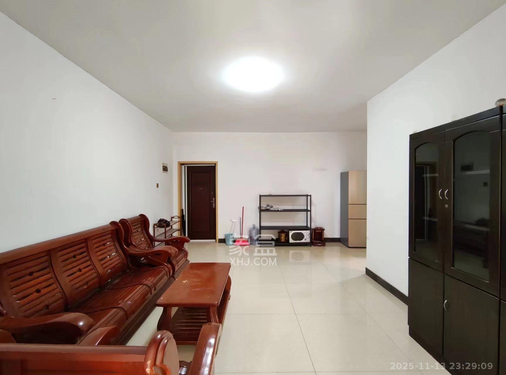 城市动力  2室1厅1卫    2000.0元/月室内图