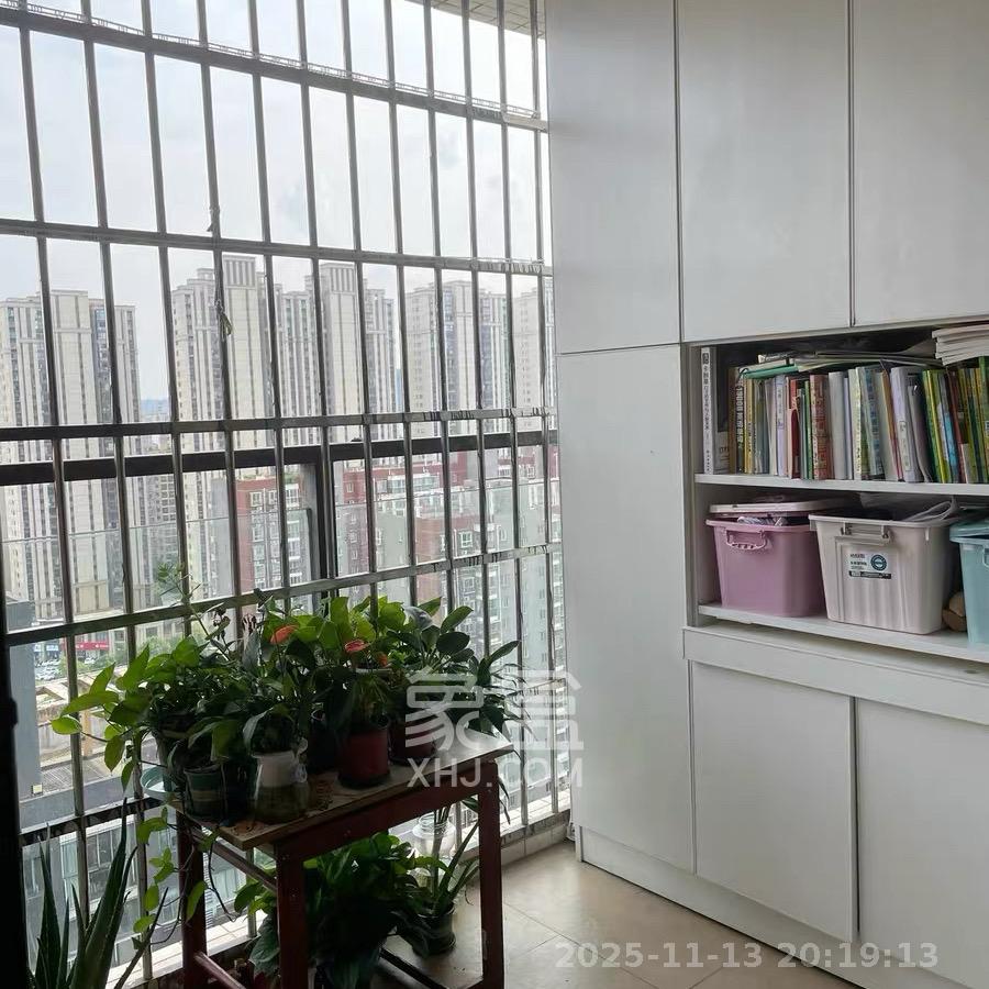 恒基凯旋门一二期  2室1厅1卫    1900.0元/月室内图