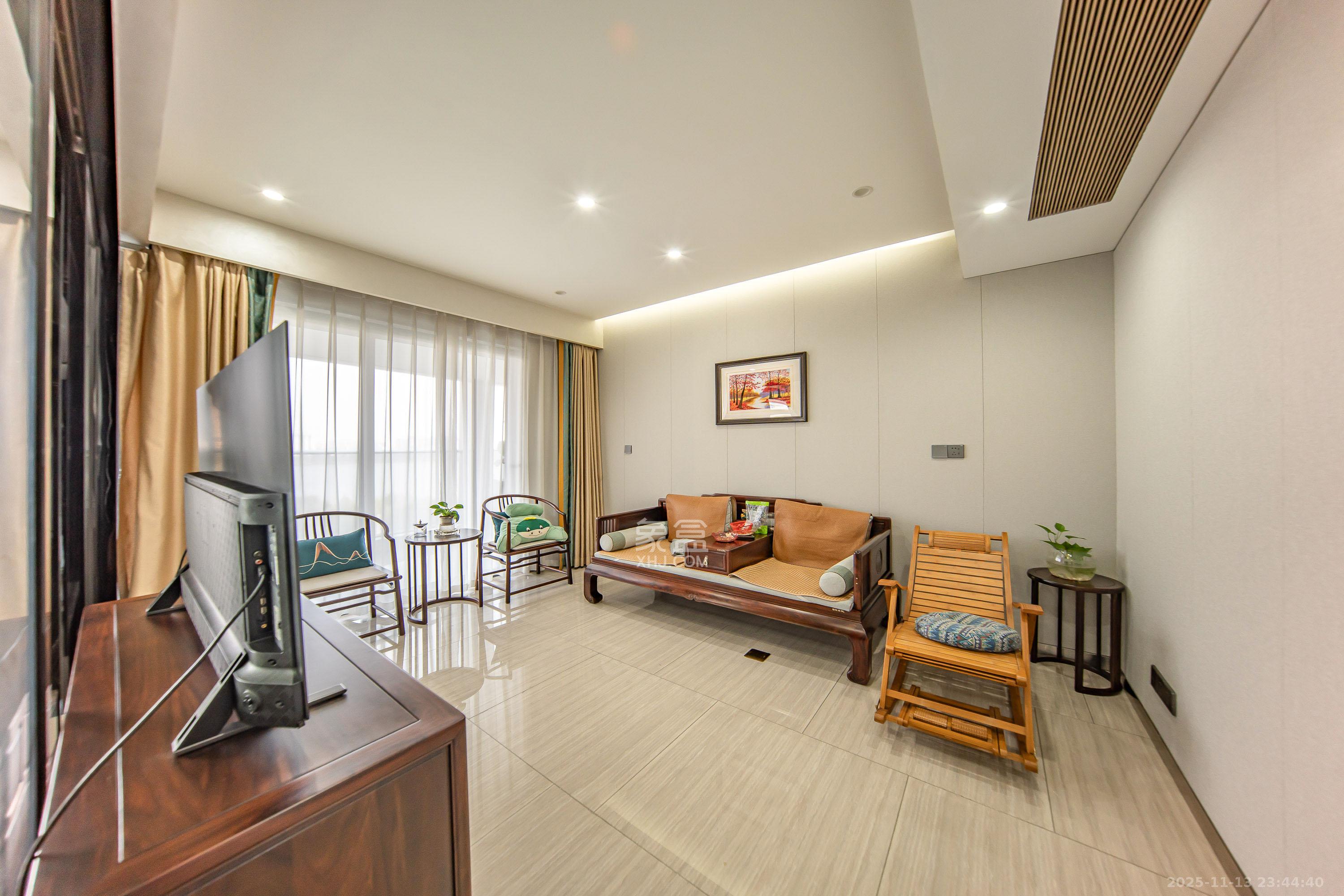 珠江颐德公馆 4室2厅3卫 380.0万 珠江颐德公馆 4室2厅3卫 380.0万卧室