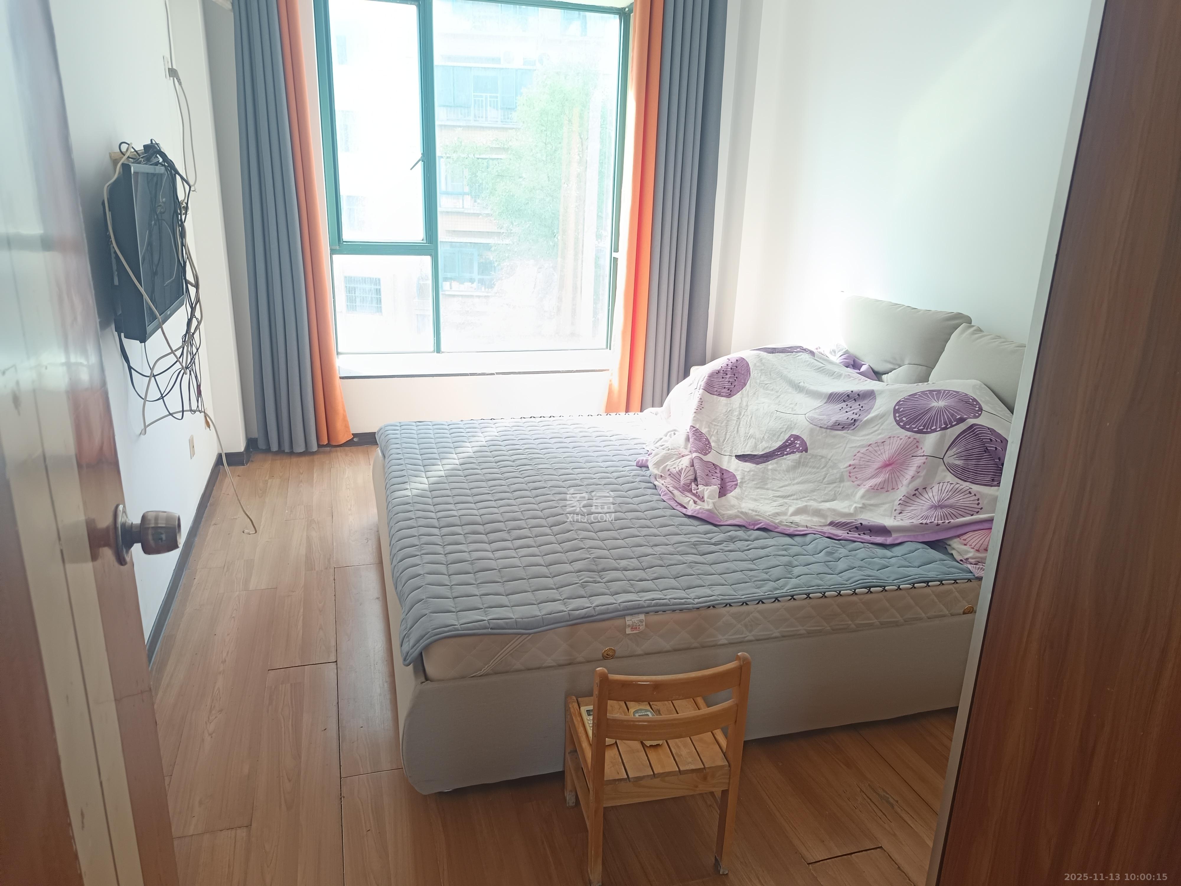 金色山庄  3室2厅2卫    2800.0元/月室内图