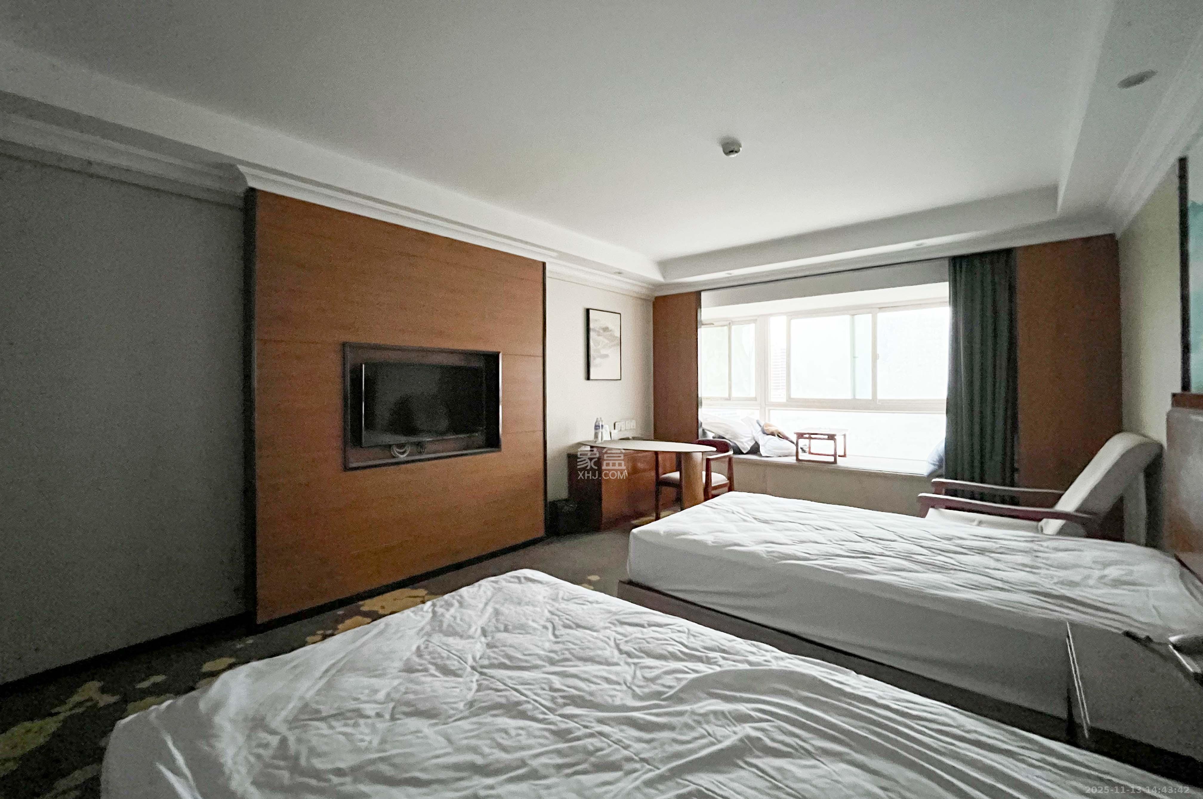 玛依拉山庄 2室1厅1卫 60.0万 玛依拉山庄 2室1厅1卫 60.0万客厅