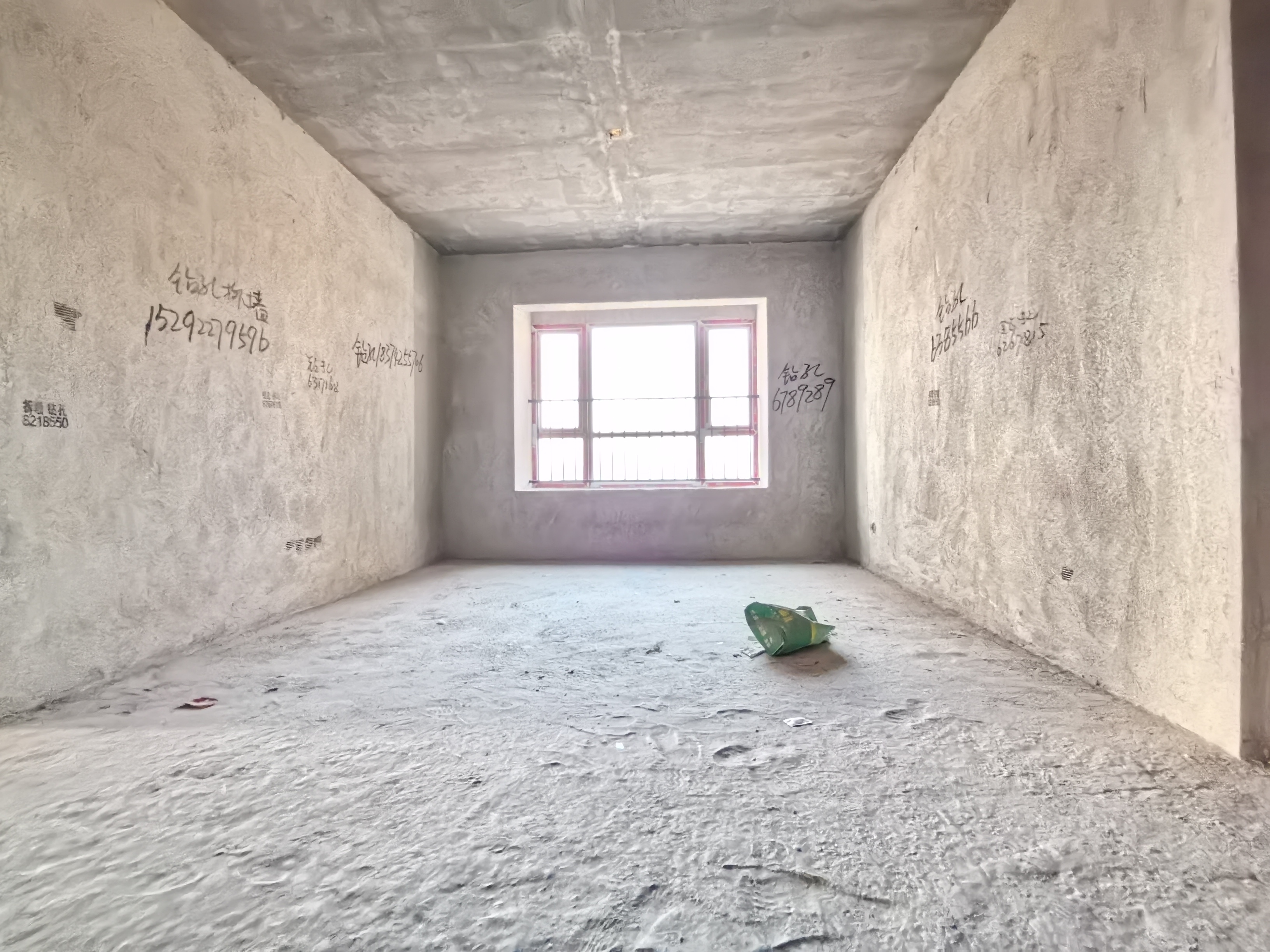 三星华厦  1室0厅0卫    56.8万