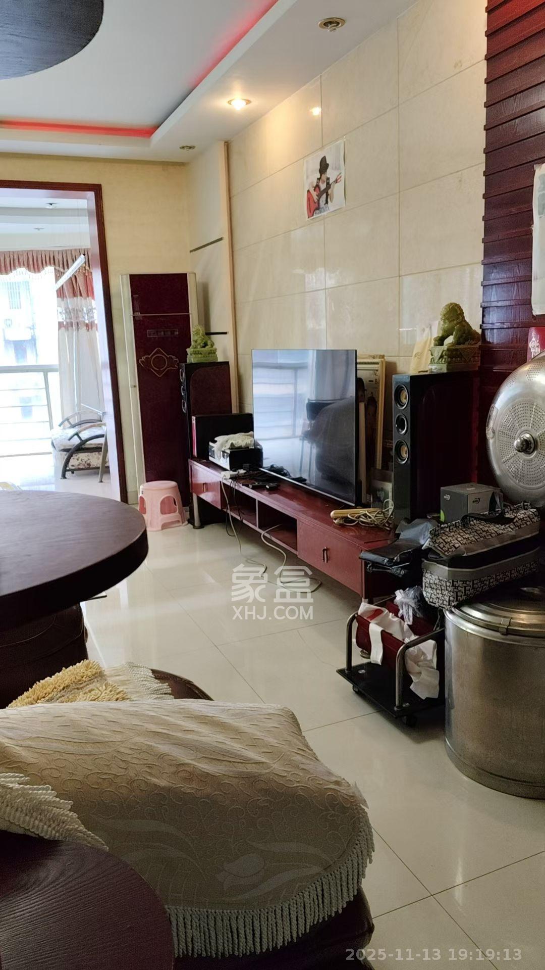 三王丽都  3室2厅2卫    4500.0元/月室内图