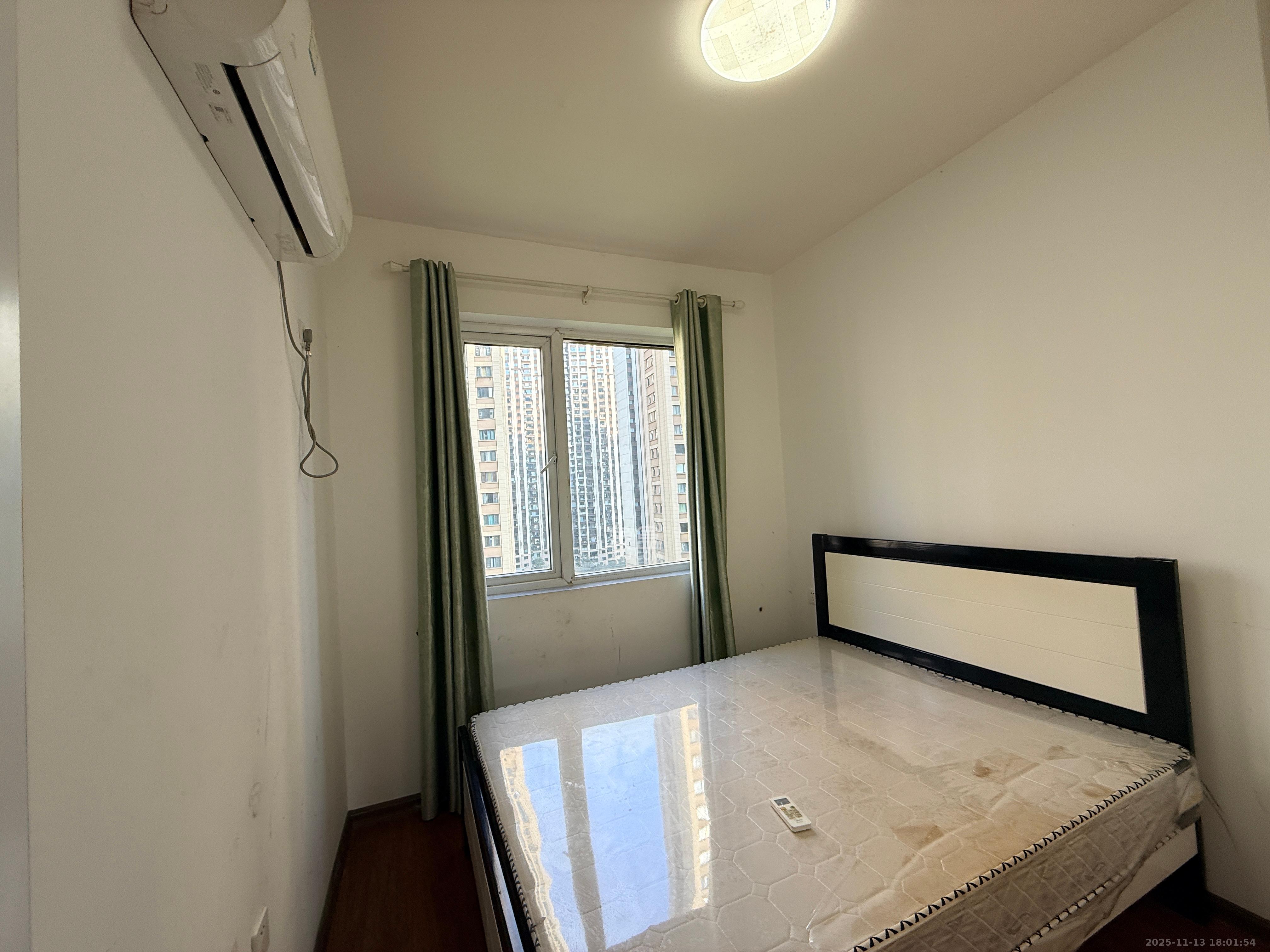 嘉宇银杉（嘉宇西苑）  3室2厅2卫    2100.0元/月室内图