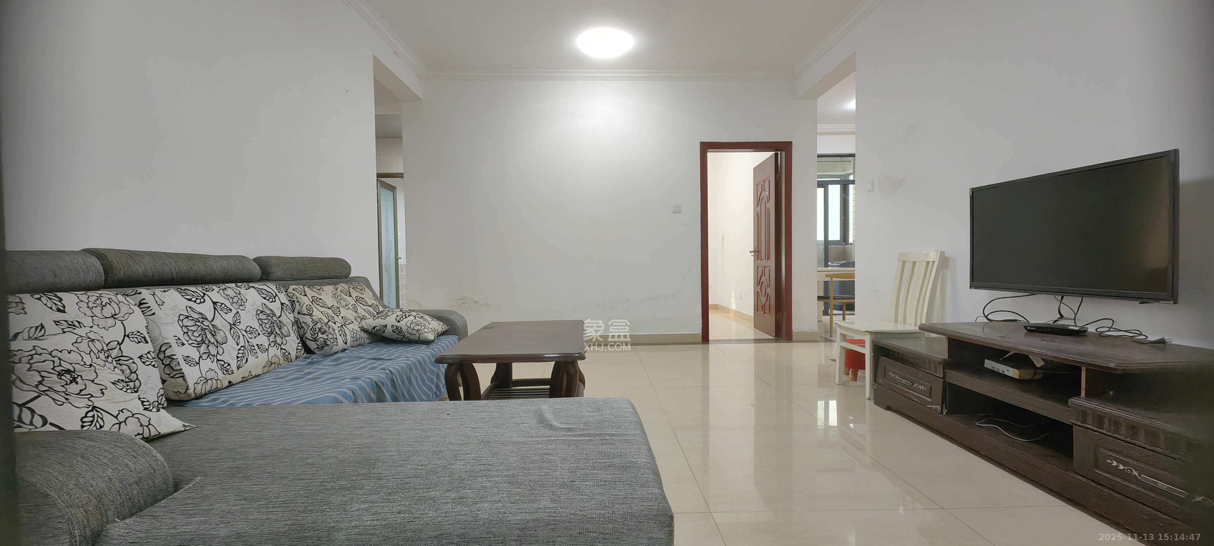 湘江世纪城融江苑  3室2厅1卫    2000.0元/月室内图