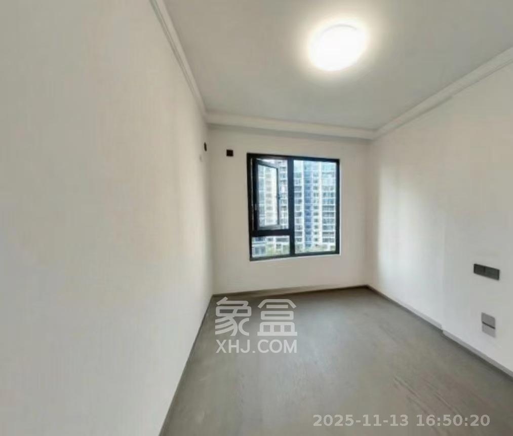 华润置地润樾府 4室2厅2卫 3500.0元/月 华润置地润樾府 4室2厅2卫 3500.0元/月室内图