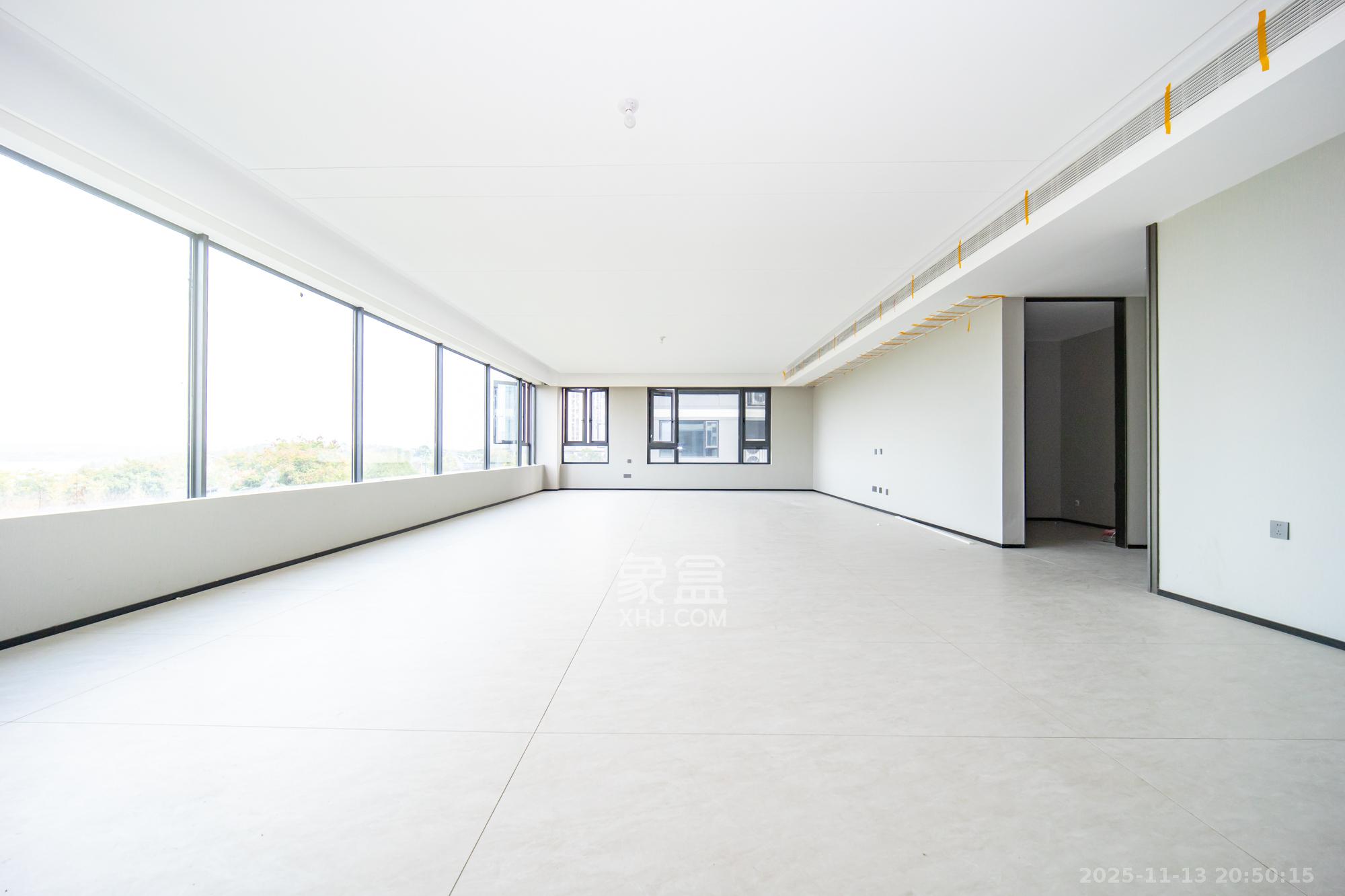 万科松湖天地  5室2厅4卫    430.0万