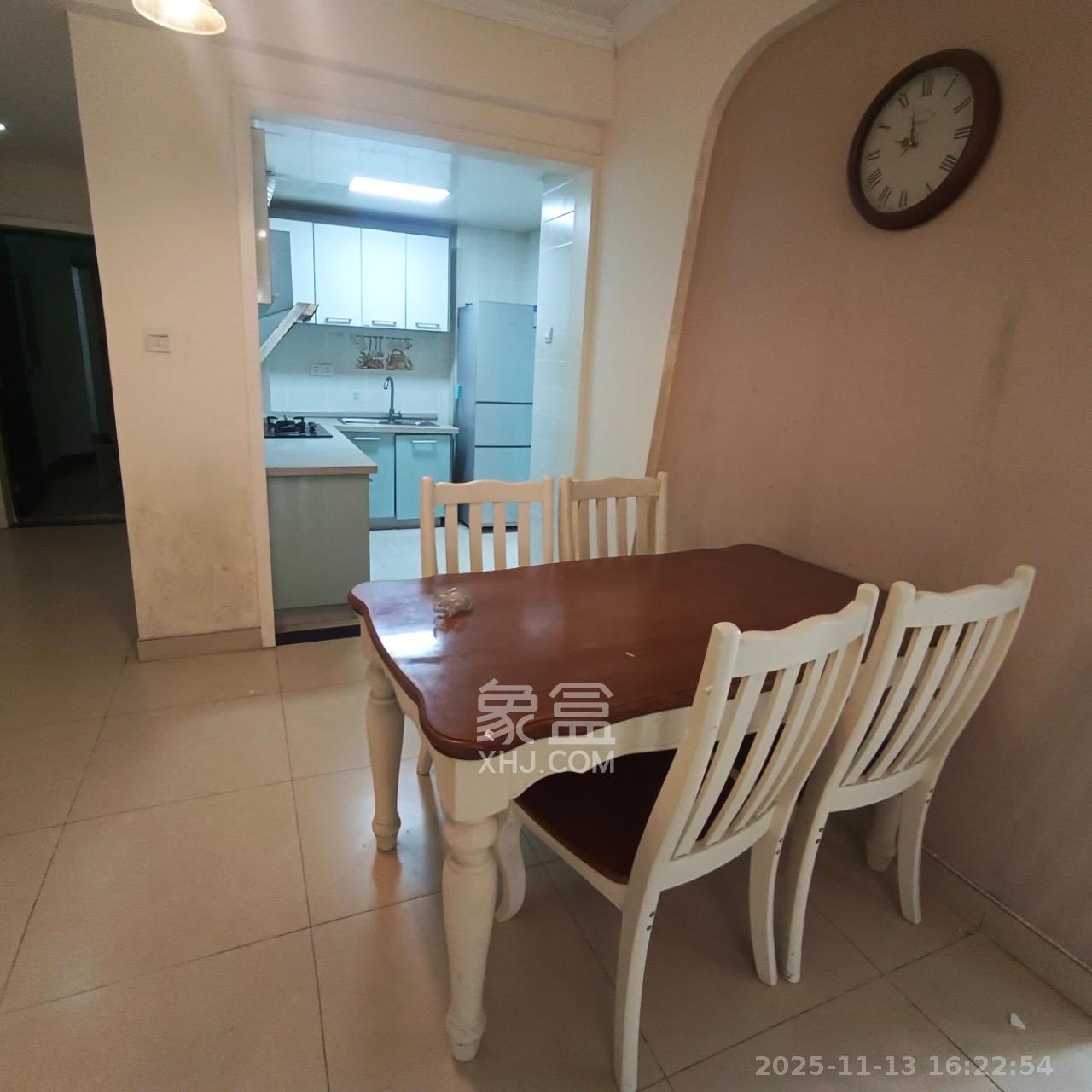 绿洲花园  2室2厅1卫    2100.0元/月室内图