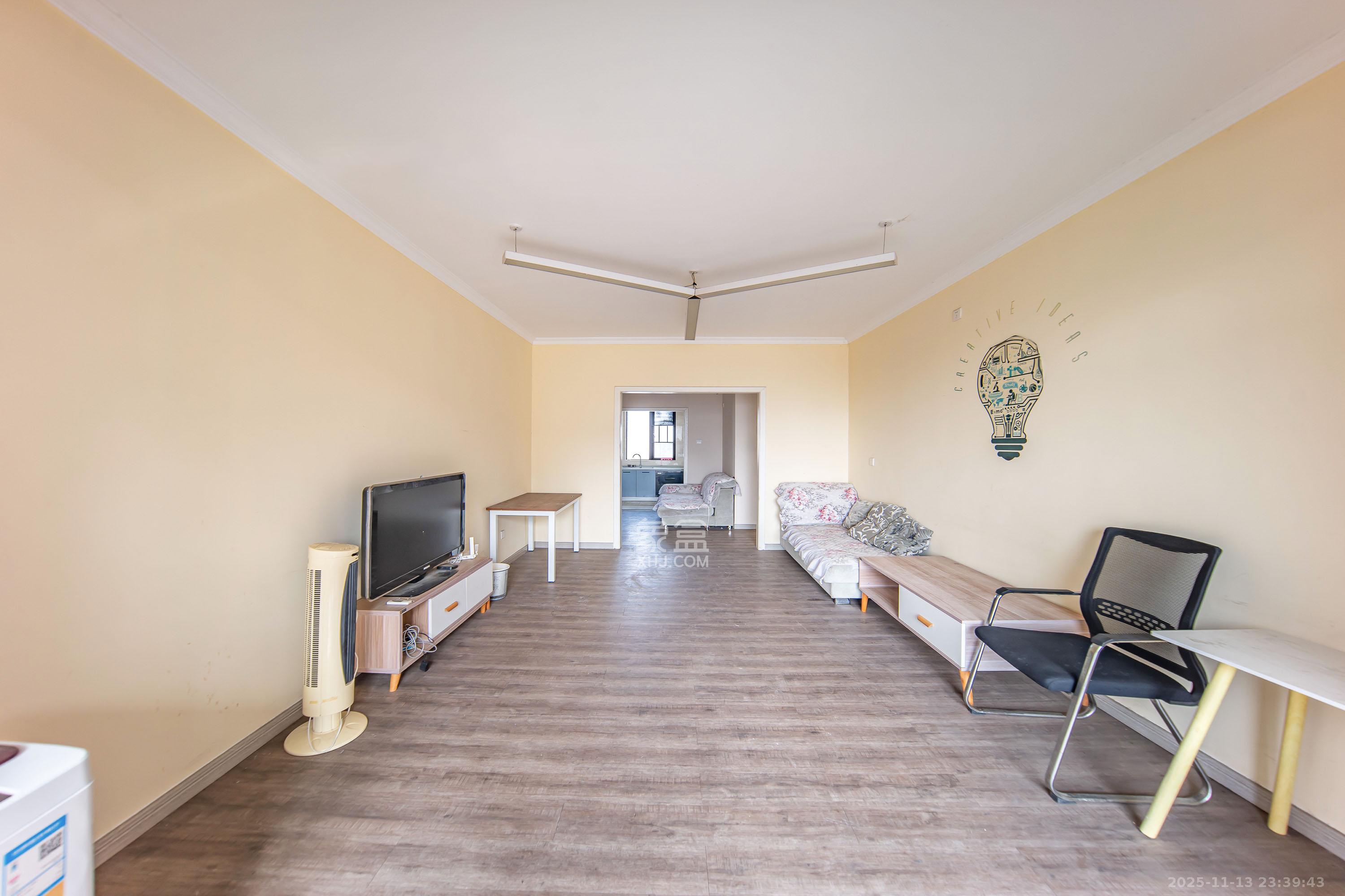 北大资源理想家园  4室2厅2卫    125.0万室内图1