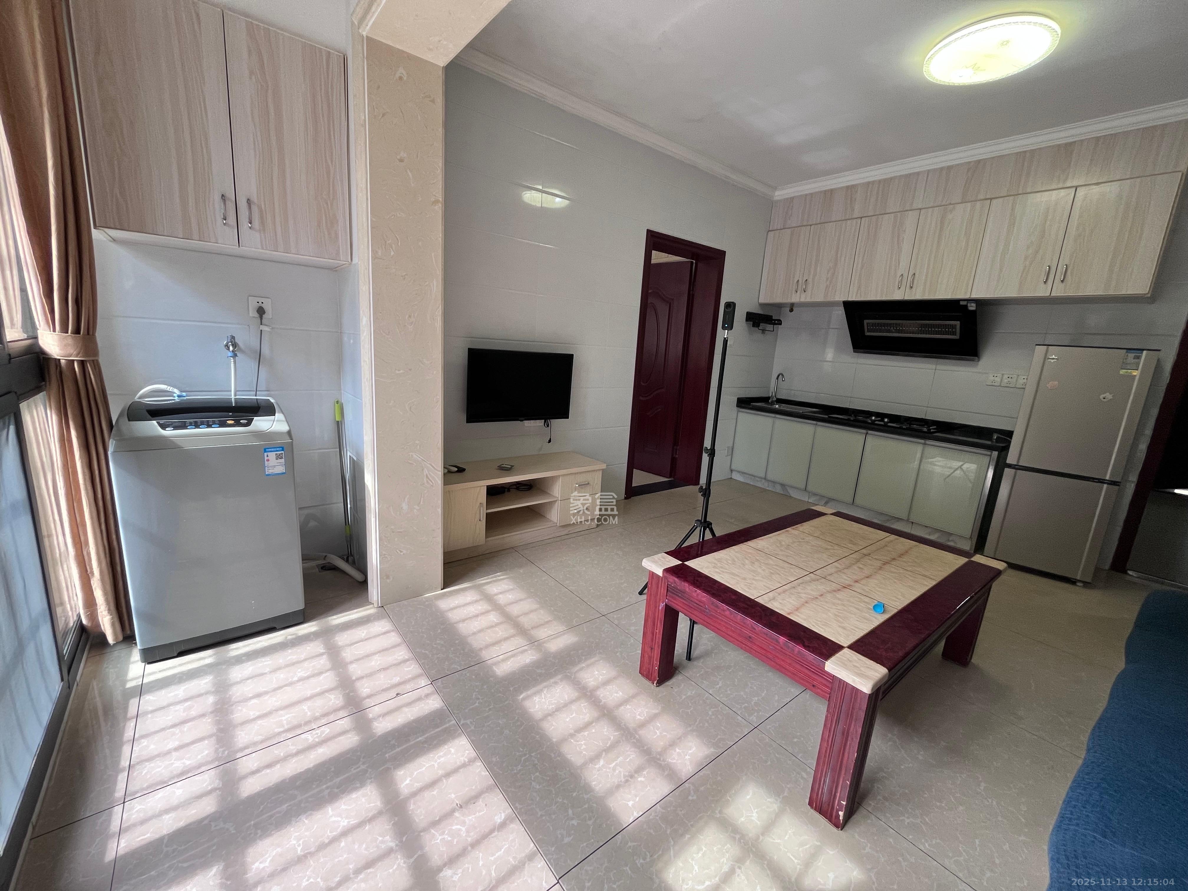 和康园小区  1室1厅1卫    1300.0元/月室内图