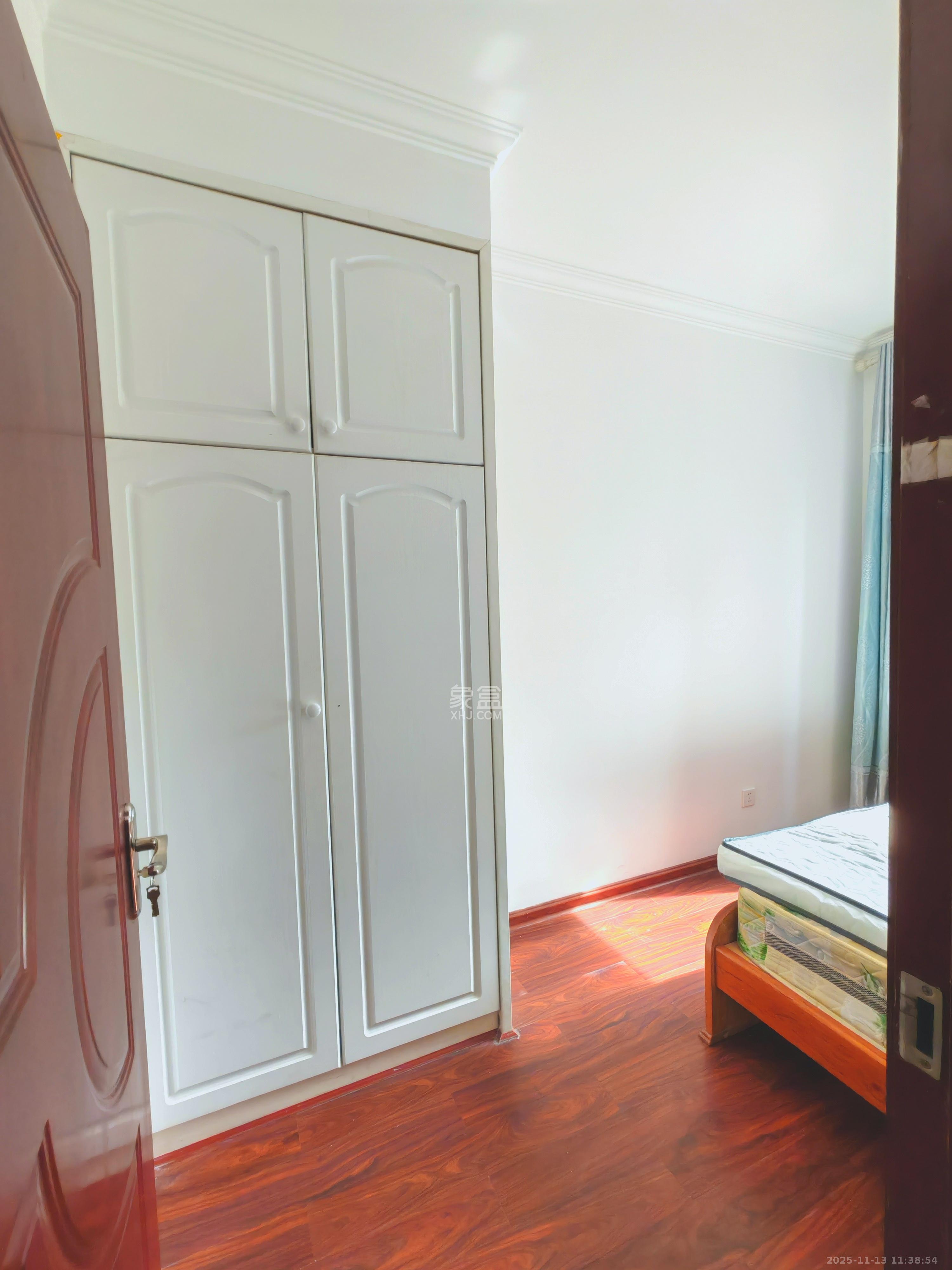 中海梅溪湖壹号 3室2厅1卫 2500.0元/月 中海梅溪湖壹号 3室2厅1卫 2500.0元/月室内图