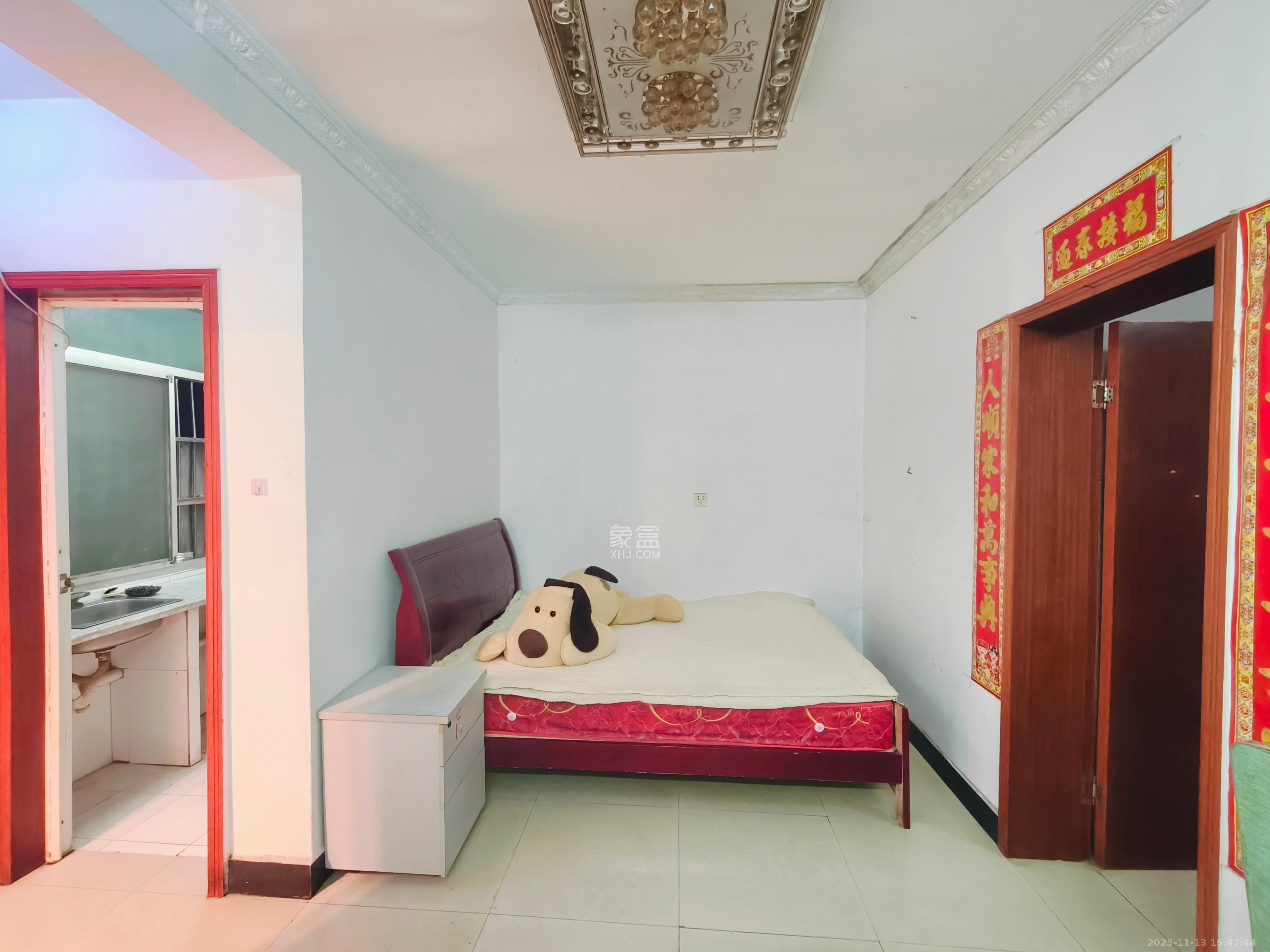 佘家塘、富雅里散盘  1室1厅1卫    1300.0元/月室内图