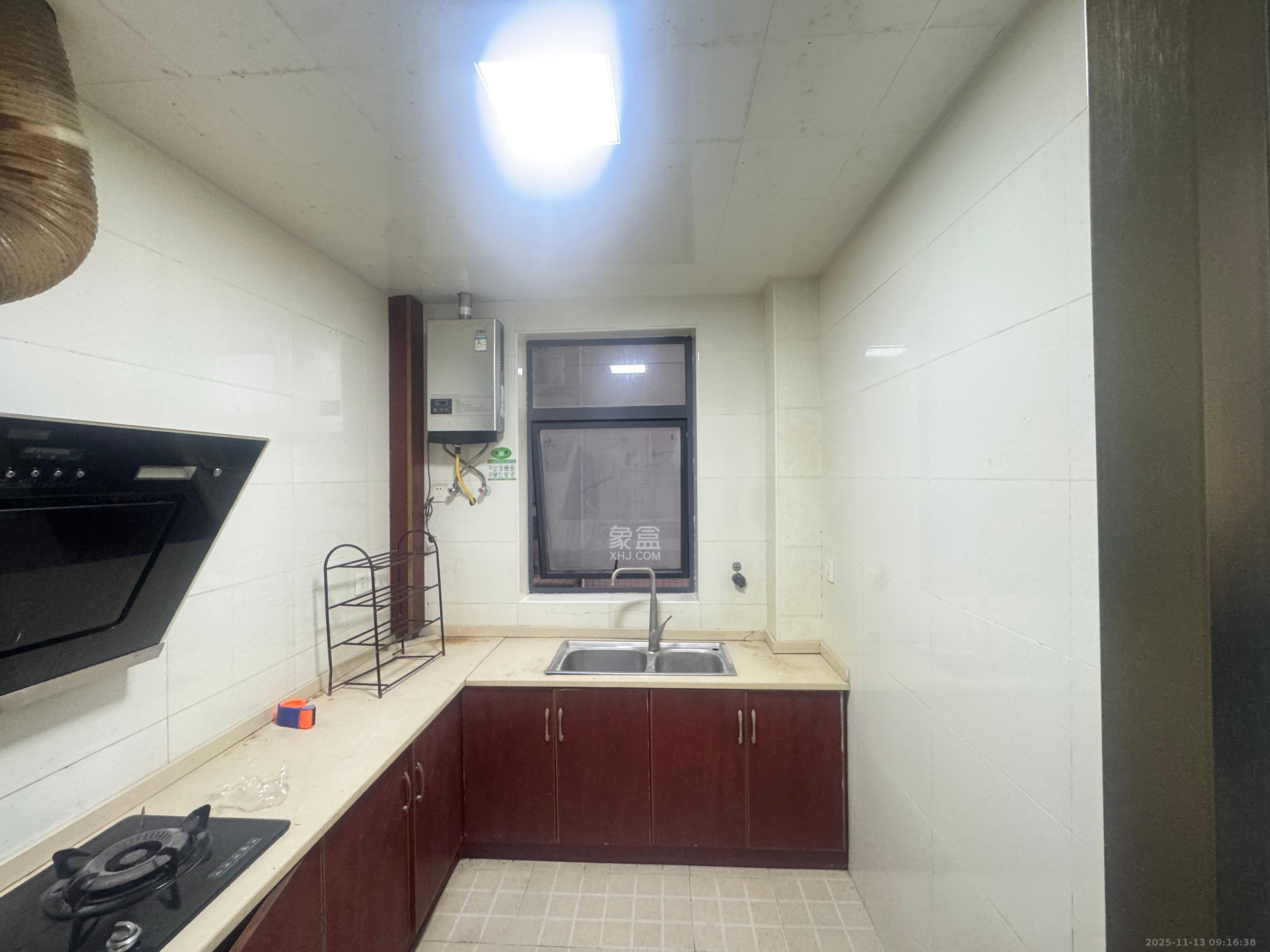 都市兰亭 3室2厅2卫 2100.0元/月 都市兰亭 3室2厅2卫 2100.0元/月室内图