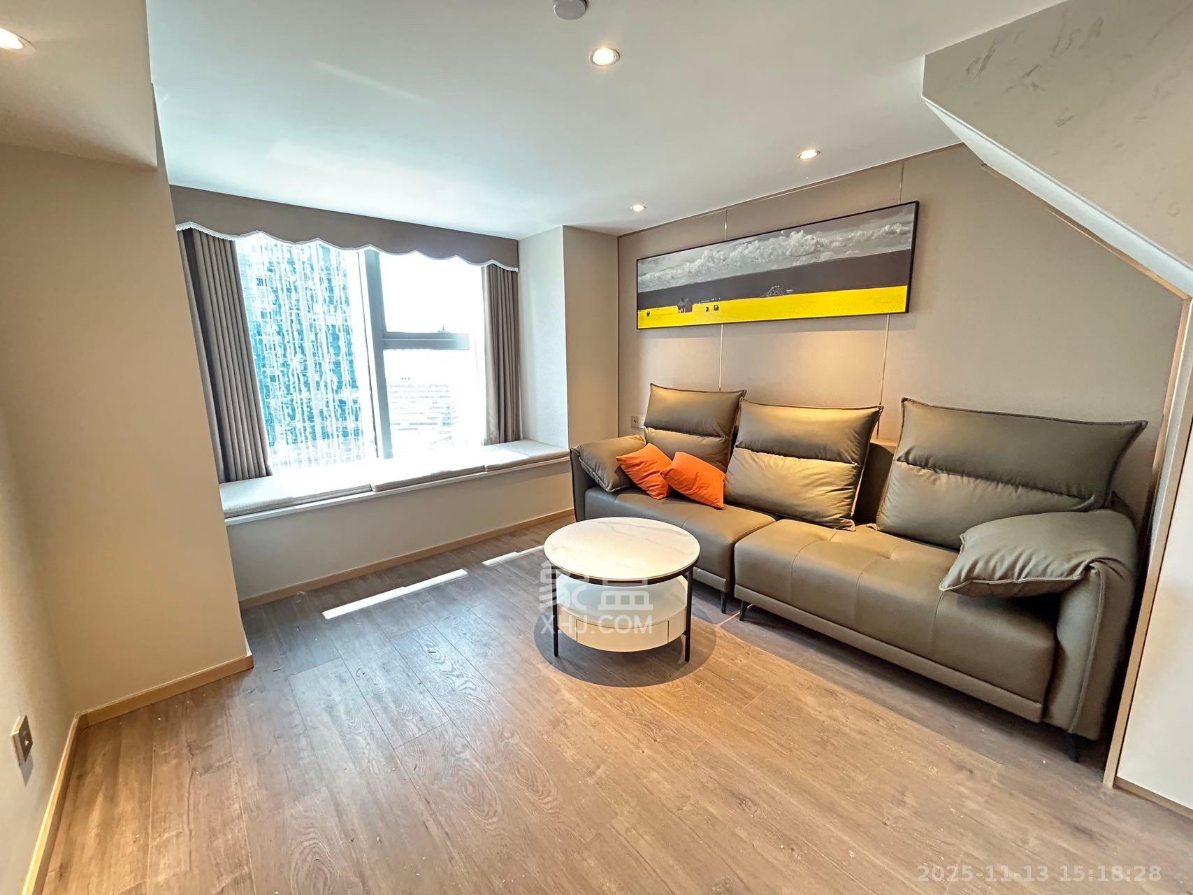 正荣梅溪紫阙台  2室1厅1卫    2200.0元/月室内图