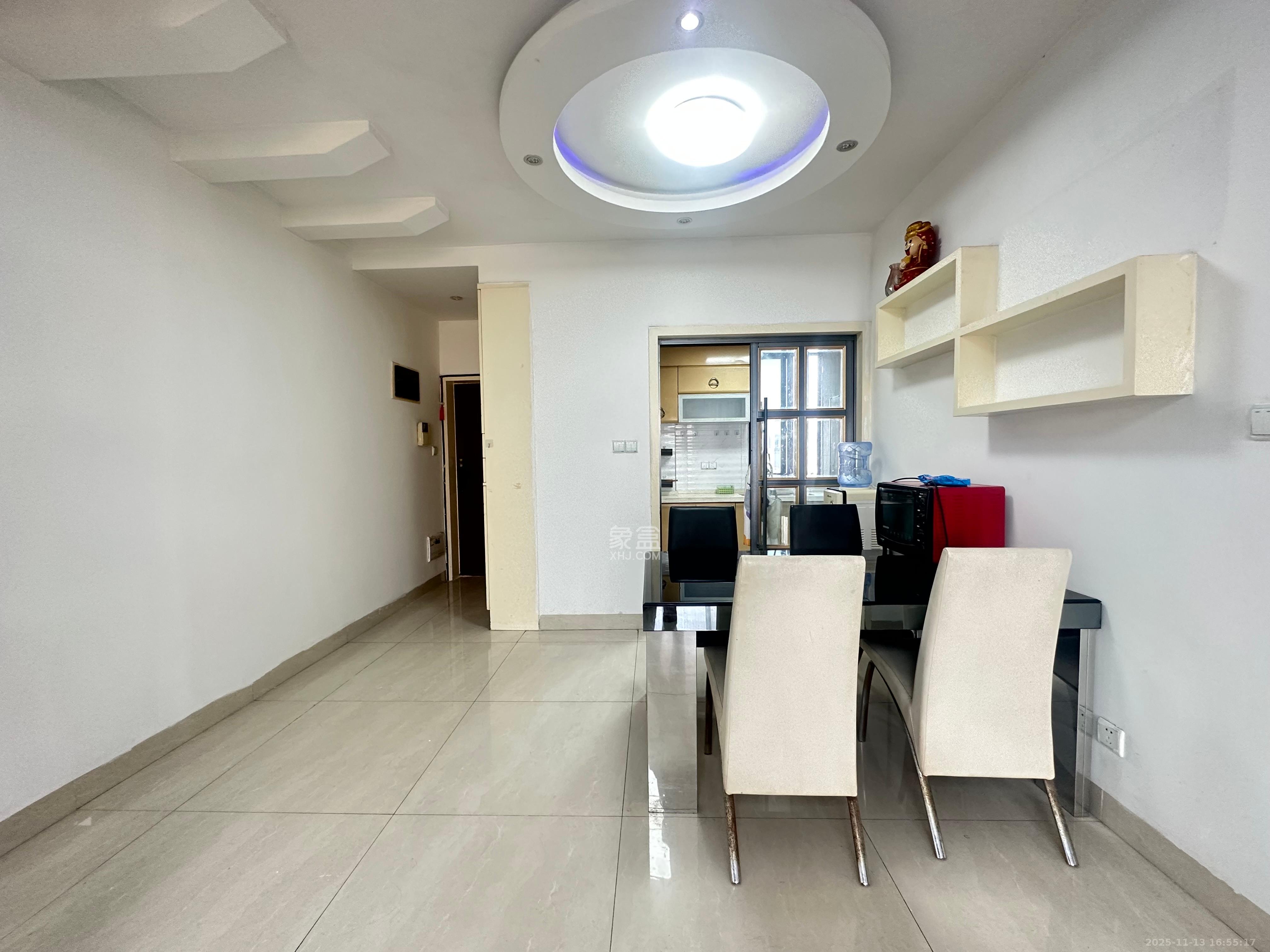 保利麓谷林语E区  3室2厅2卫    2600.0元/月室内图