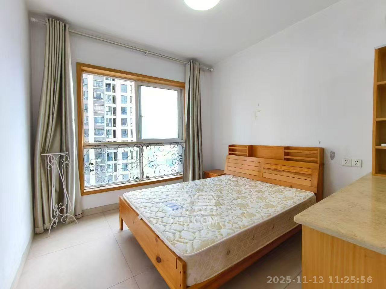 伍家岭生活广场  1室1厅1卫    1300.0元/月室内图