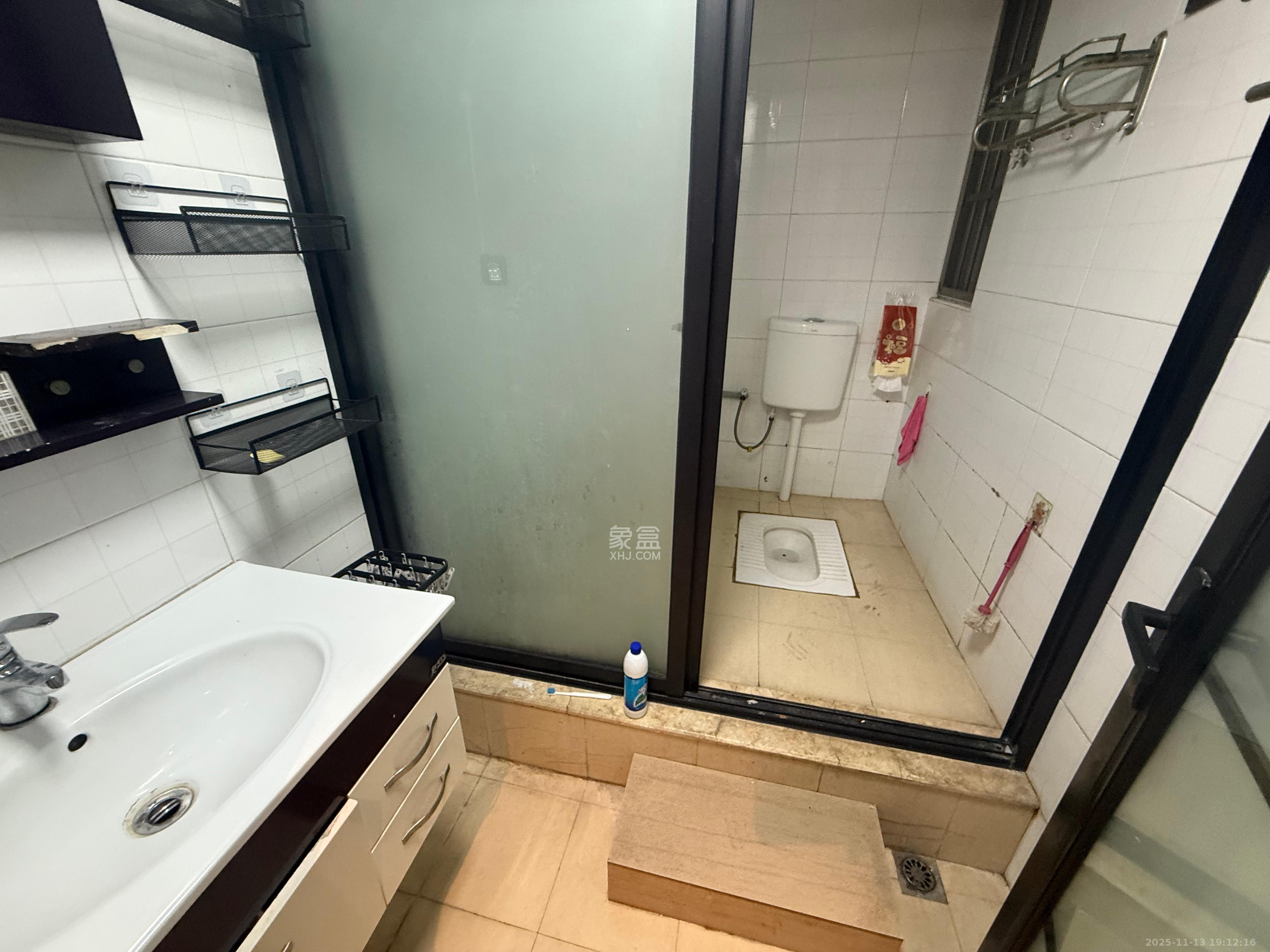 锦湘国际星城二期（锦雅苑）  3室2厅2卫    2800.0元/月室内图